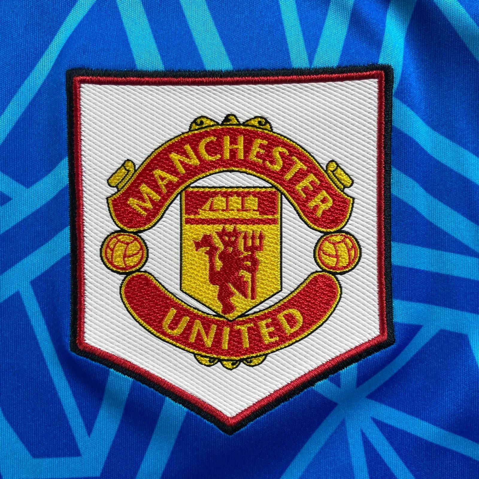 Adidas NEW Manchester United 2022-23 goalkeeper football jersey XL Size US XL / EU 56 / 4 - 3 Thumbnail