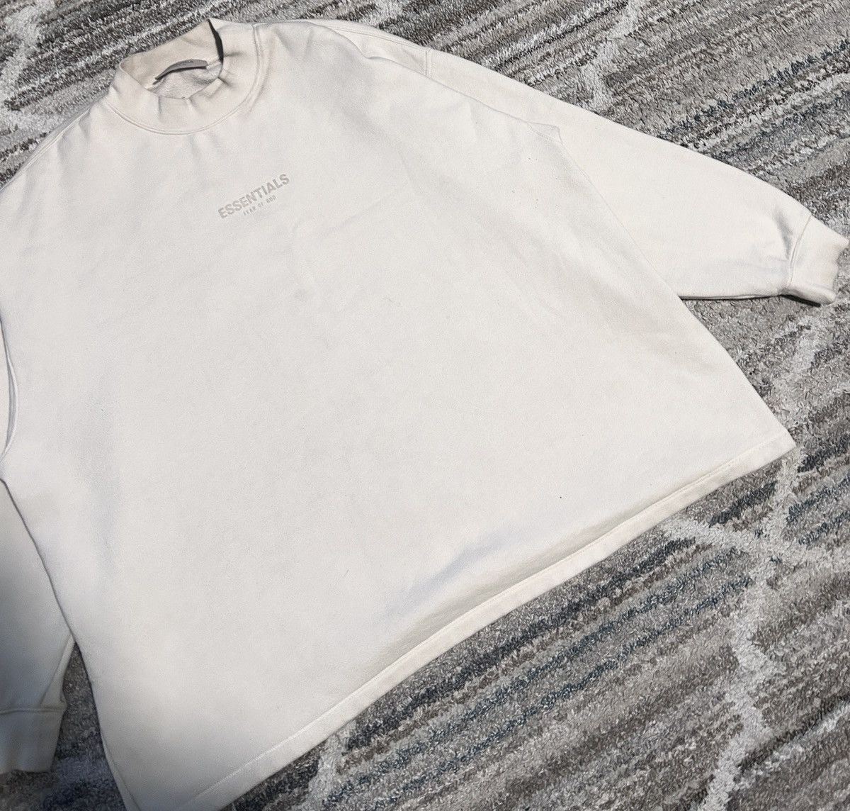 Essentials Fear of God Essentials Sweatshirt Dusty Beige Size US XXL / EU 58 / 5 - 2 Thumbnail