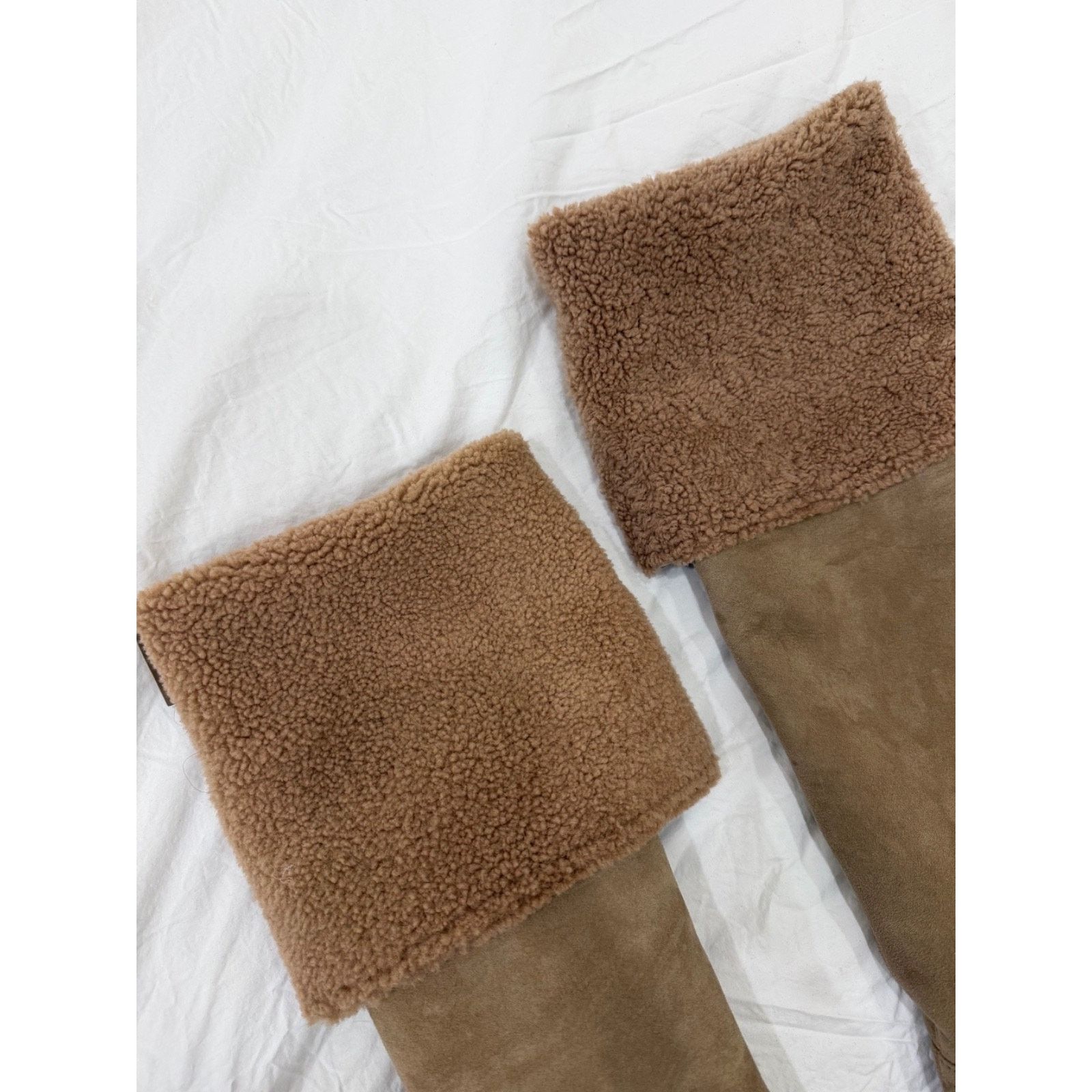 Chanel Chanel 24K Runway Beige Suede Shearling Thigh High Boots 37 Size US 6 / IT 36 - 18 Thumbnail