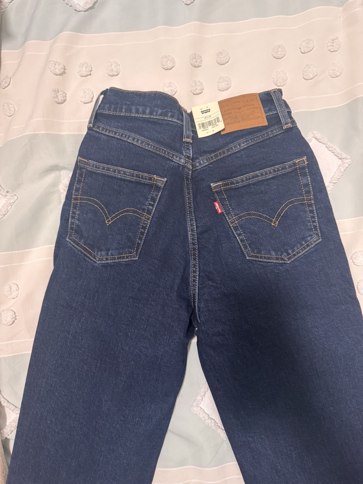Levi's 80s Mom Jeans 25 x 28 Size 25" / US 0 / IT 36 - 6 Thumbnail