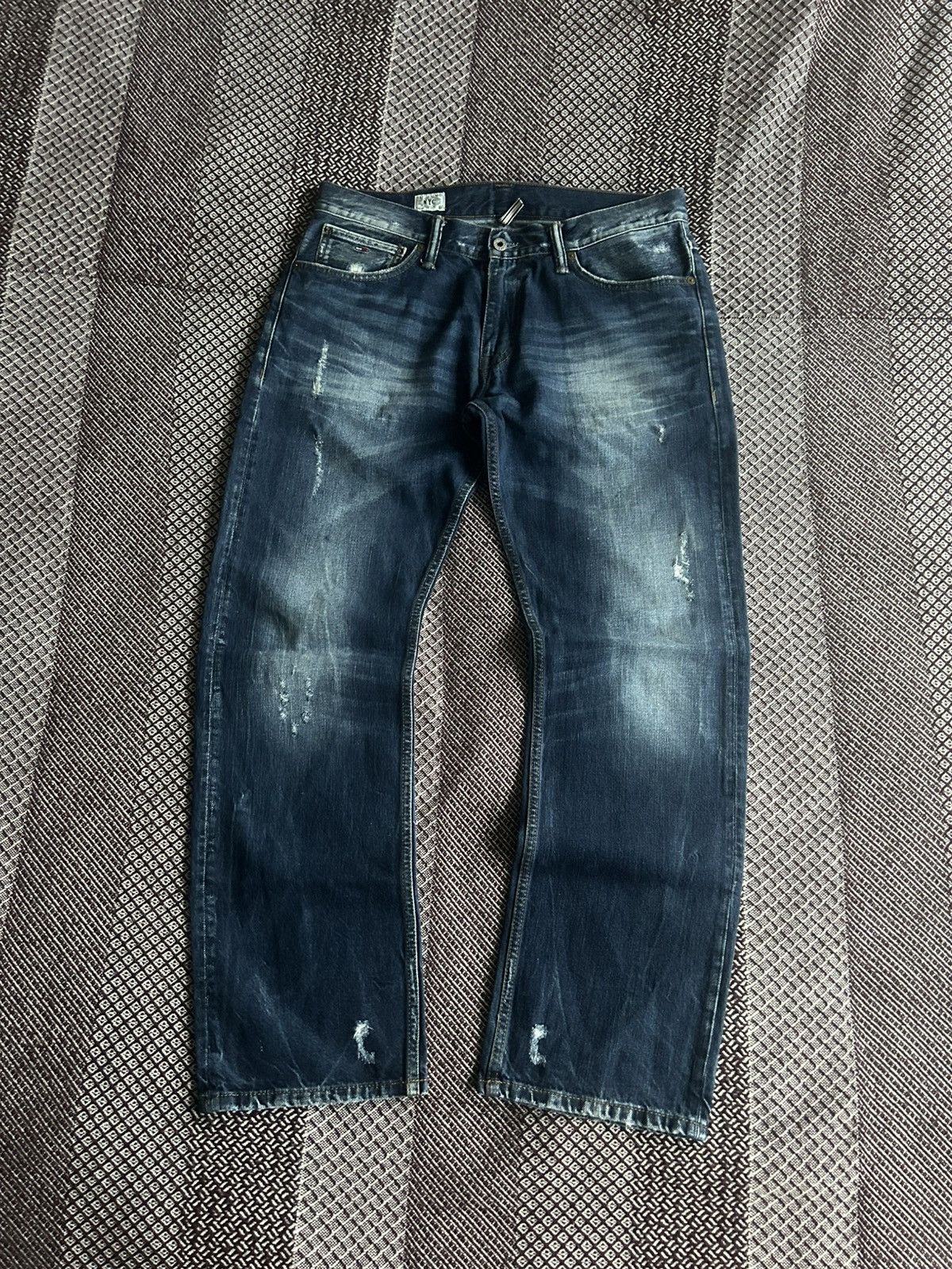 Tommy Hilfiger Tommy Hilfiger Denim Jeans Ryder Distressed Washed Y2K Sz 34 Size US 34 / EU 50 - 1 Thumbnail