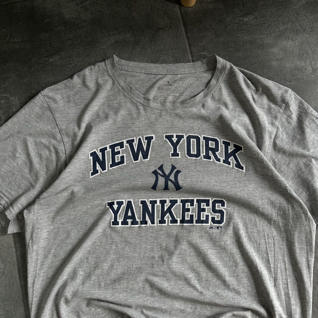 New Era × Vintage Vintage New Era Yankees T-shirts Big Logo Rap Y2K 00s Size US L / EU 52-54 / 3 - 11 Thumbnail