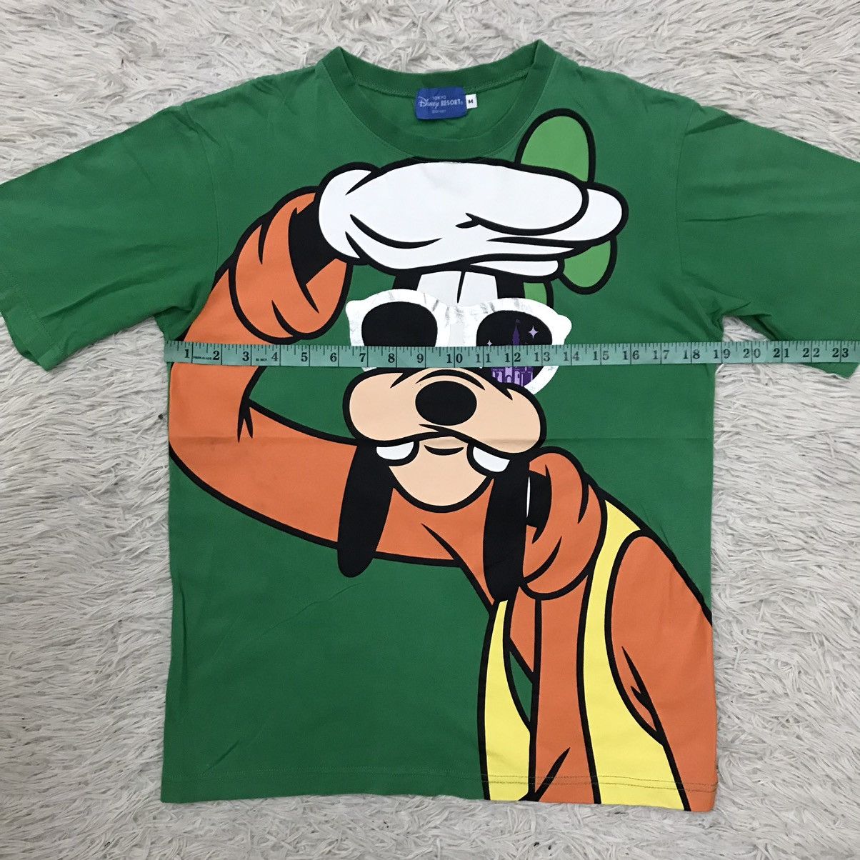 Cartoon Network VINTAGE TOKYO DISNEYLAND RESORT TSHIRT Size US S / EU 44-46 / 1 - 12 Thumbnail