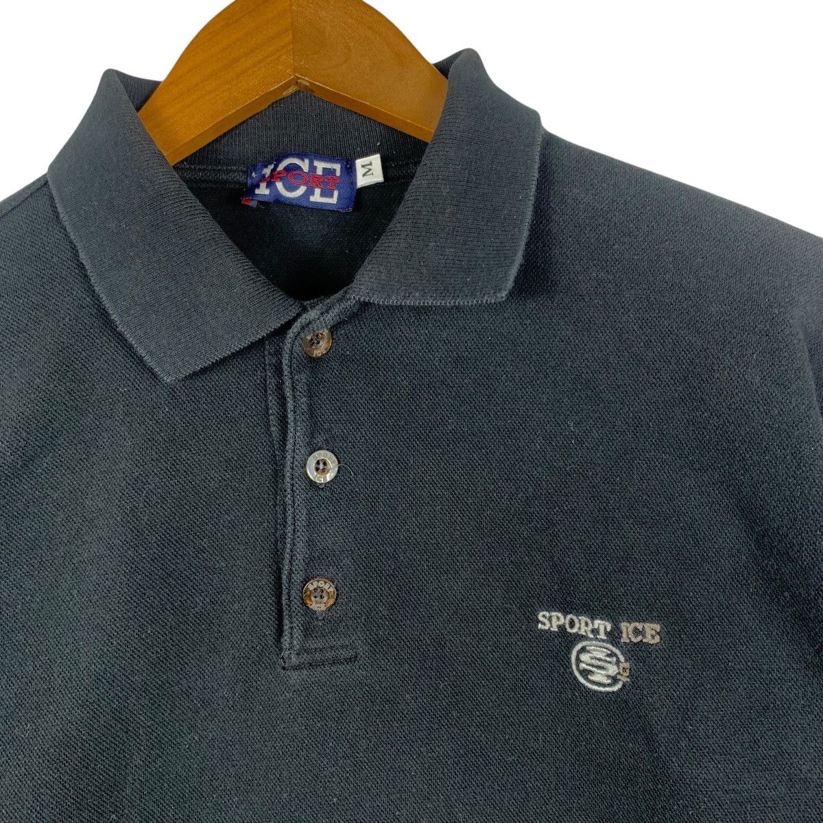 Vintage Vintage ICEBERG SPORTS ICE Embroidered Logo Collar TShirt Size US M / EU 48-50 / 2 - 3 Thumbnail