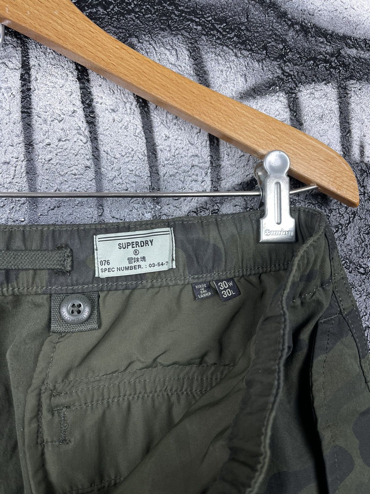 Superdry Y2K SuperDry Grip Camo Parachute Cargo Pants Women’s Size S/M Size 30" / US 8 / IT 44 - 12 Thumbnail