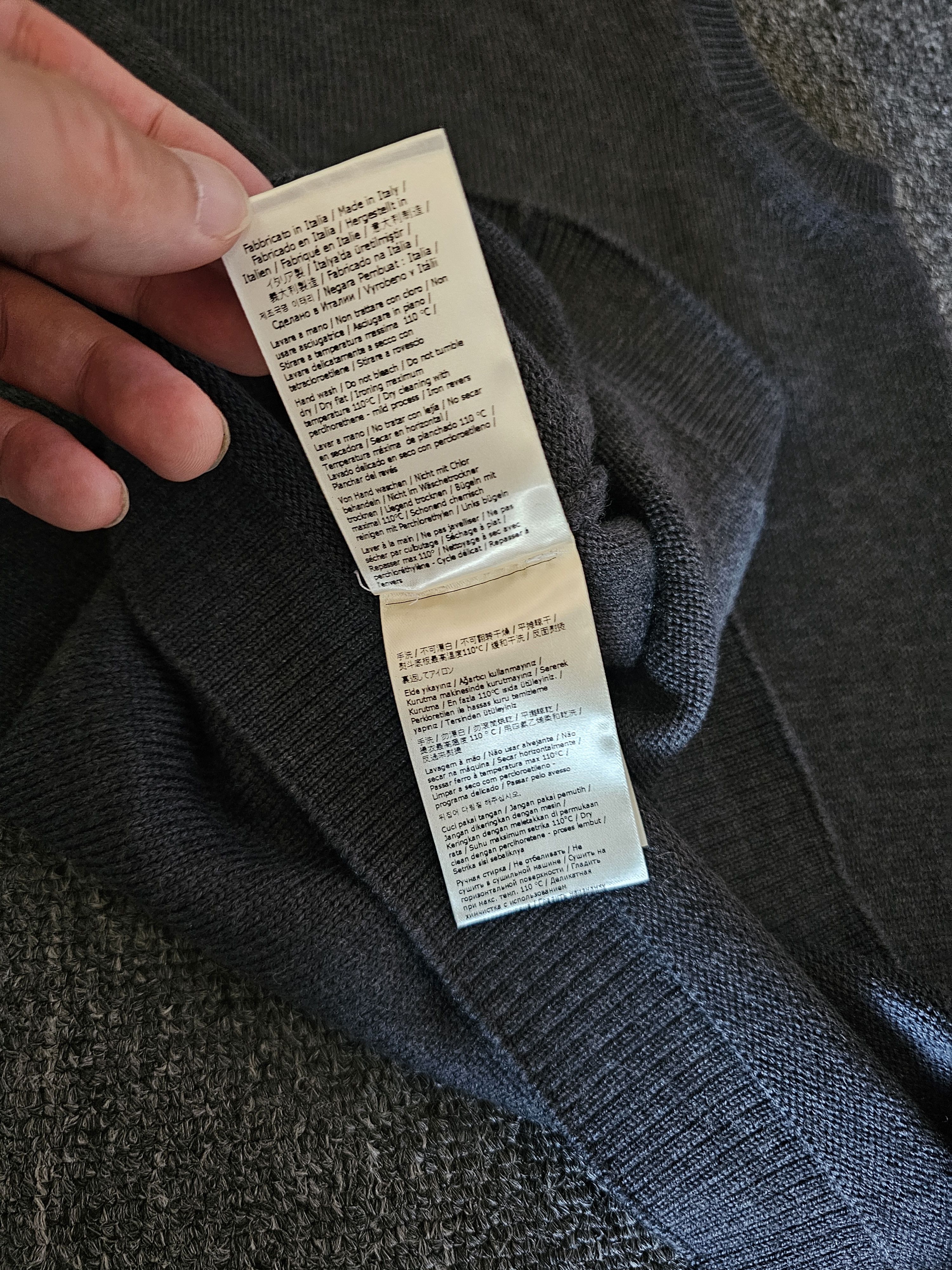 Fendi Fendi Men's Gray Sleeveless Wool Sweater Size 48 Size US M / EU 48-50 / 2 - 7 Thumbnail