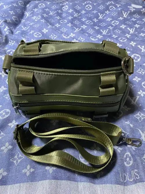Japanese Brand Unisex Messenger Pouch Street Hip Hop Bags Size ONE SIZE - 3 Thumbnail
