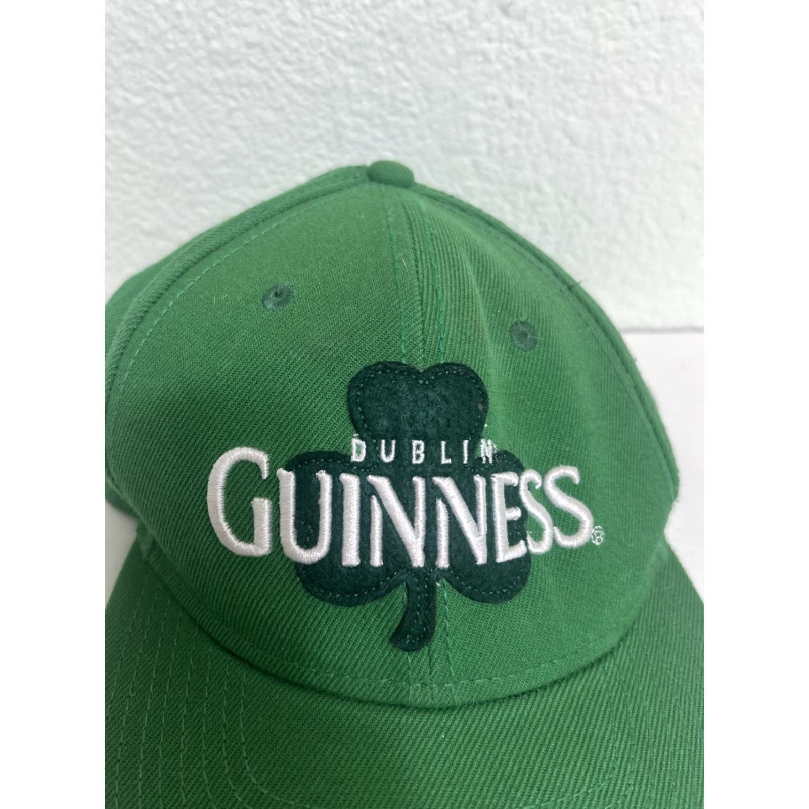 Vintage VINTAGE Dublin Guinness Snapback Hat Green One Size Adjustable Embroidered Size ONE SIZE - 3 Thumbnail