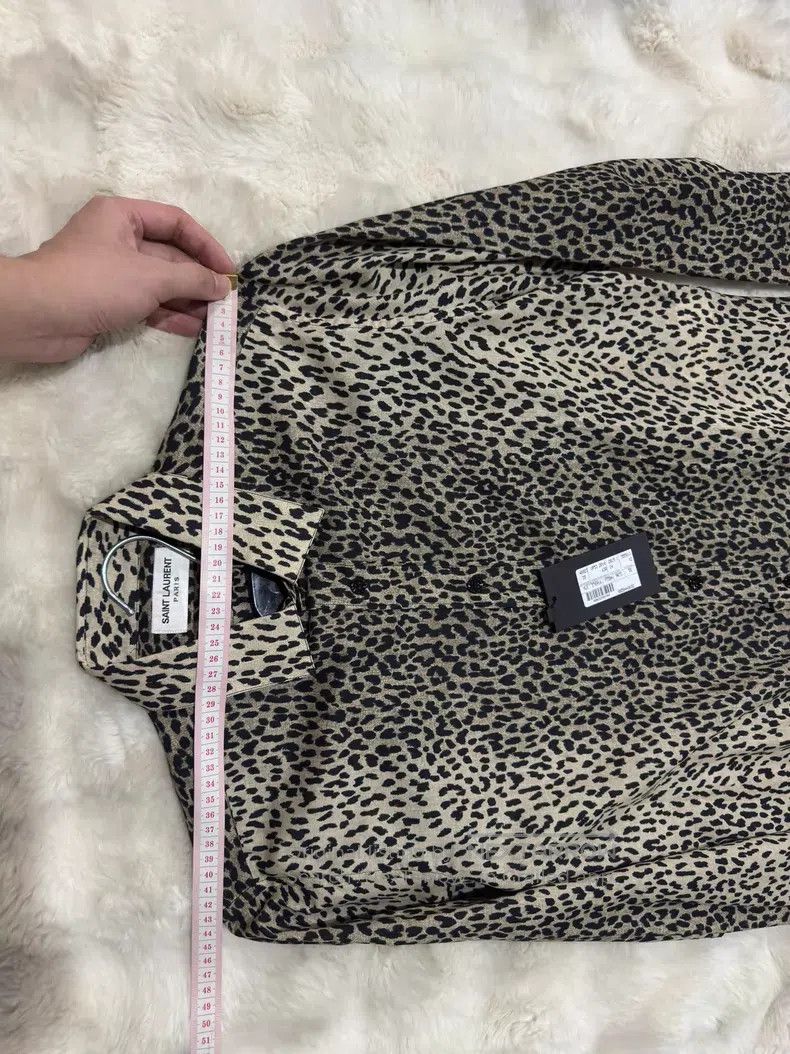 Saint Laurent Paris Saint Laurent Paris Size 38 Leopard Print Shirt i Size US S / EU 44-46 / 1 - 7 Thumbnail