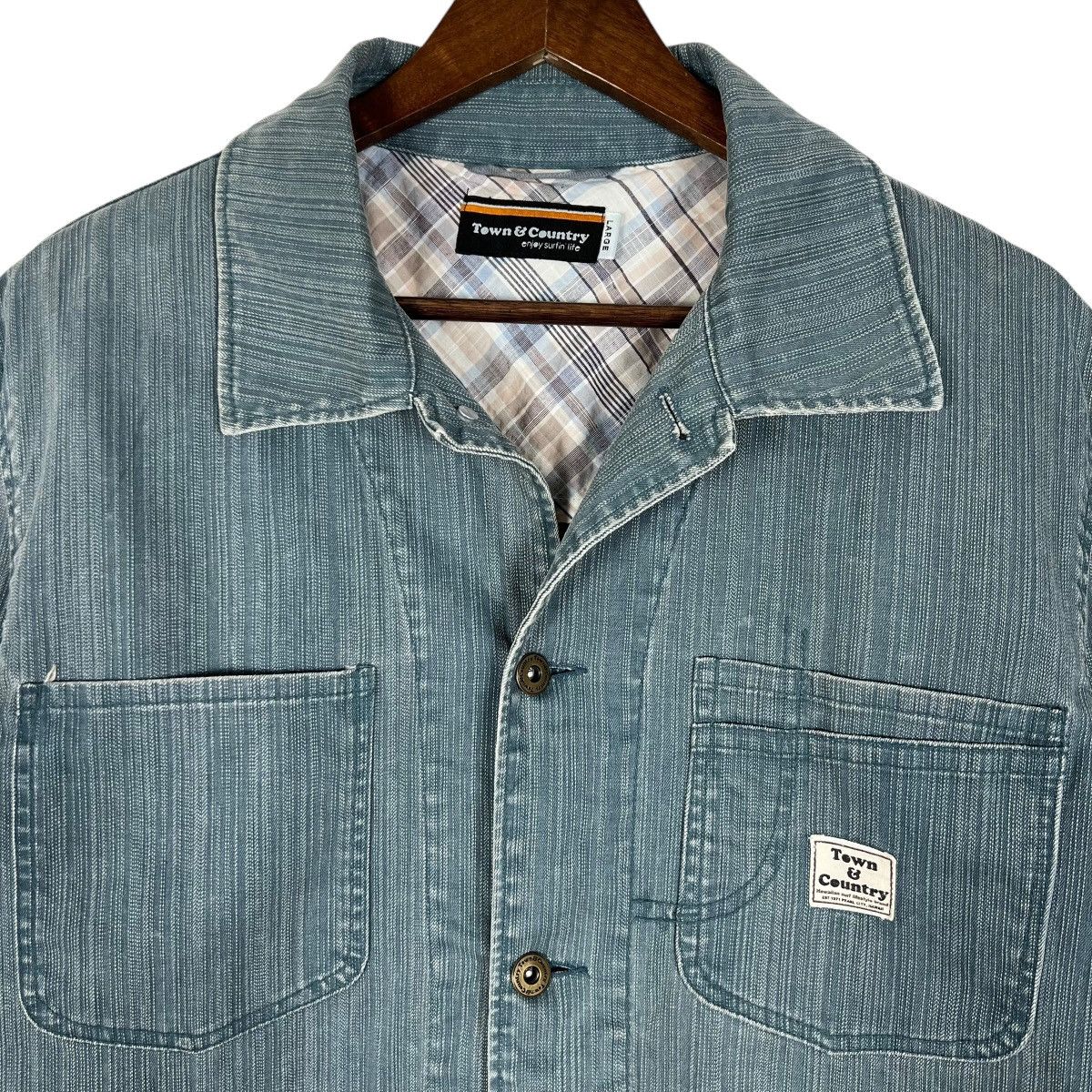 Vintage Vintage Town & Country Surfin Life Barn Denim Jacket Size US L / EU 52-54 / 3 - 6 Thumbnail