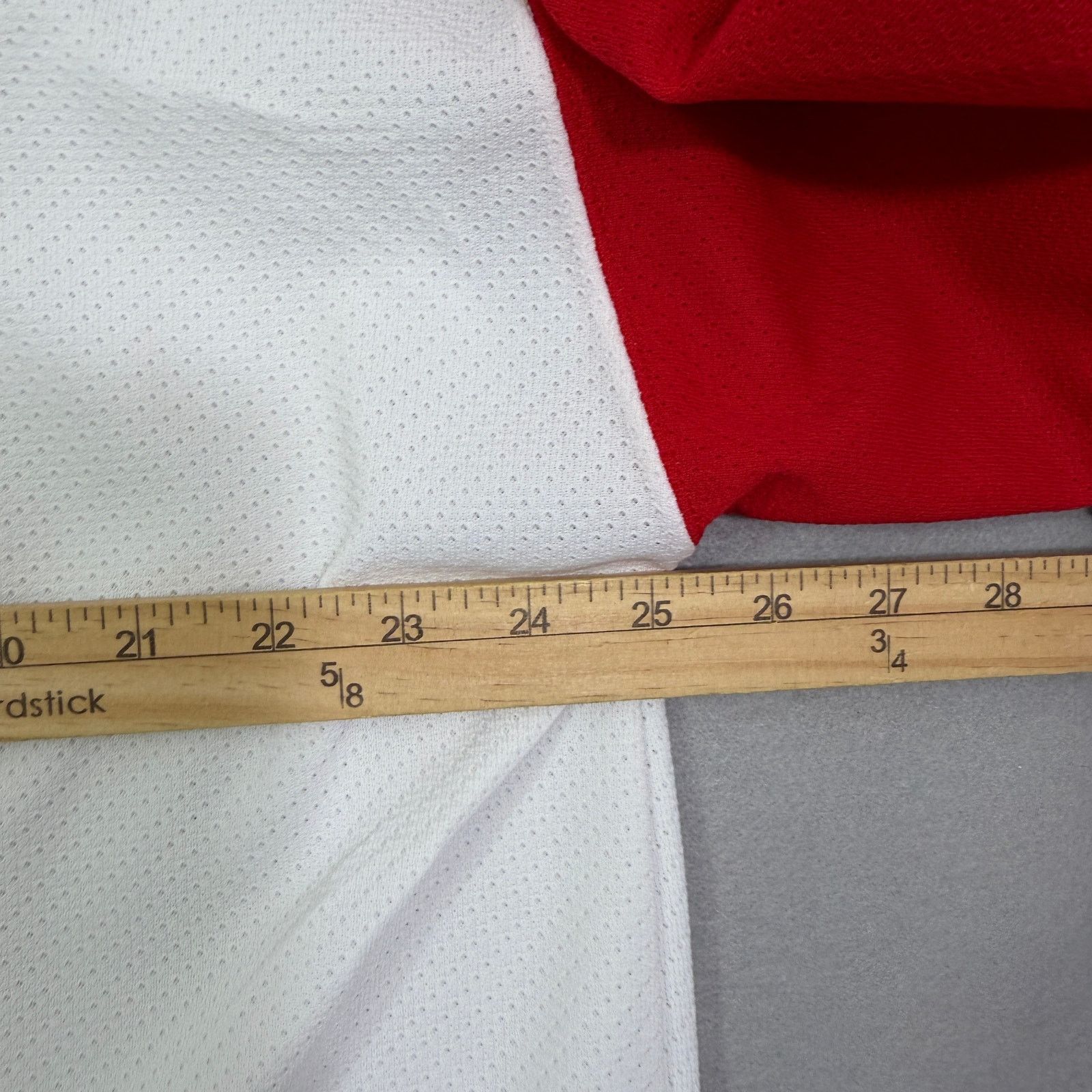 Vintage Vintage CCM Detroit Red Wings Hubbard #31 Hockey Jersey XL Size US XL / EU 56 / 4 - 12 Thumbnail