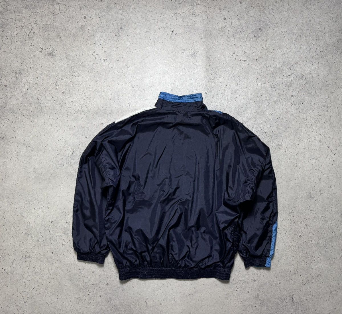 Umbro Umbro FC Napoli Vintage 90’s Football Nylon Light Jacket Size US L / EU 52-54 / 3 - 11 Thumbnail