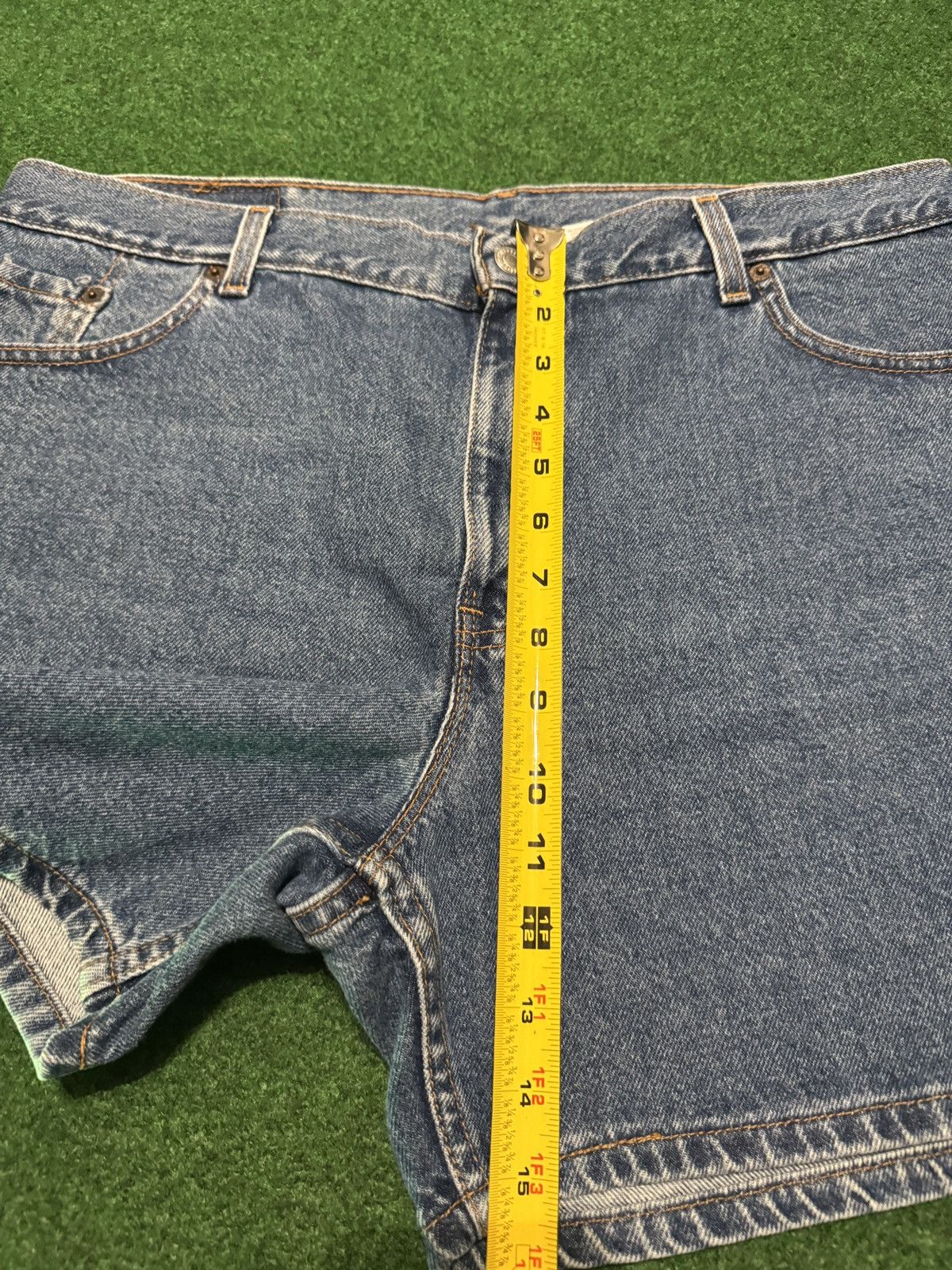 Levi's Vintage Clothing Vintage 90s Levi’s Guys Fit 38 Waist 6” Denim Shorts Size 38" / US 16 / IT 52 - 10 Thumbnail