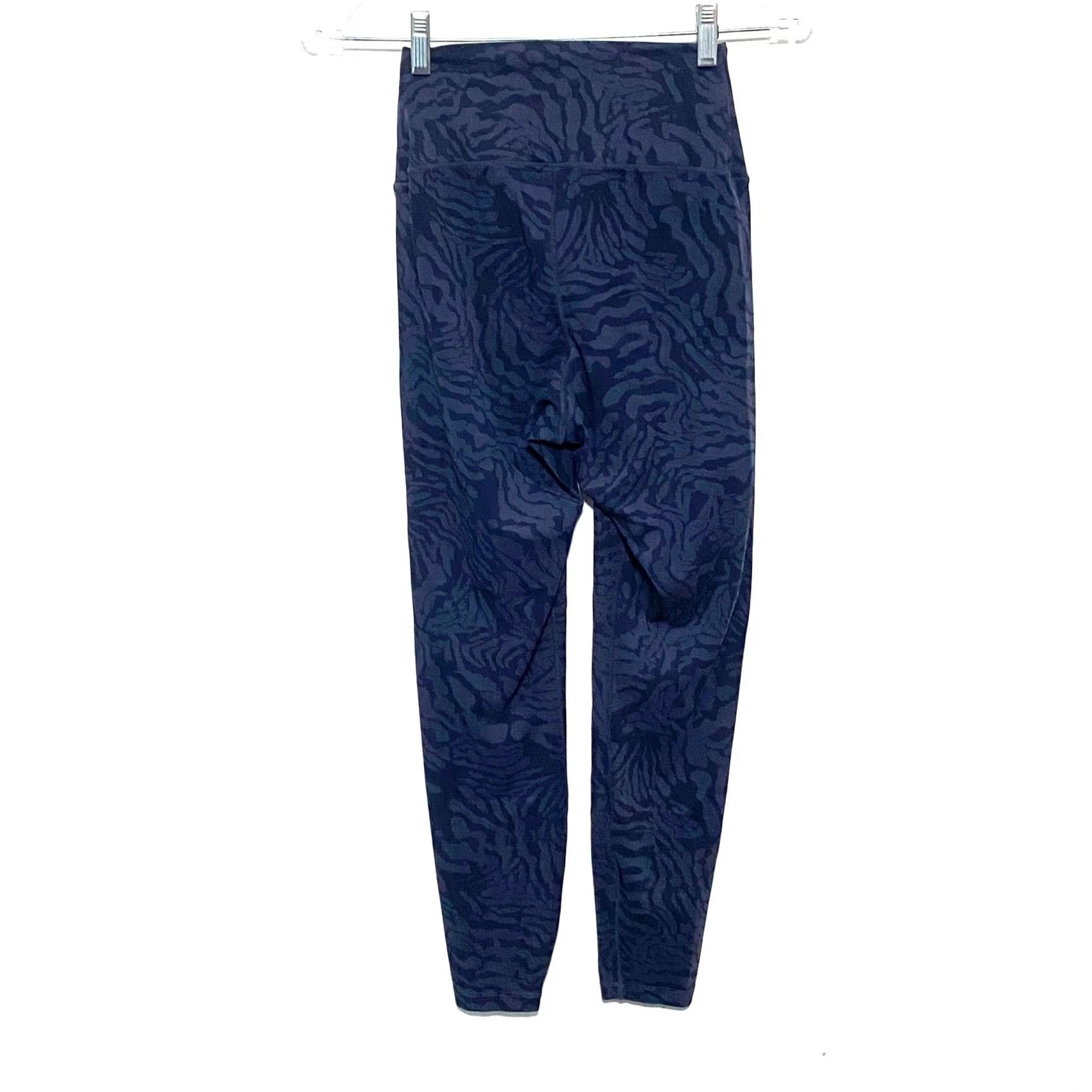 Vintage Soma Wknd 24/7 Leggings 7/8 Womens S Tropical Abstract Athleisure Gym Workout Leggings Womens Size 28" / US 6 / IT 42 - 3 Thumbnail