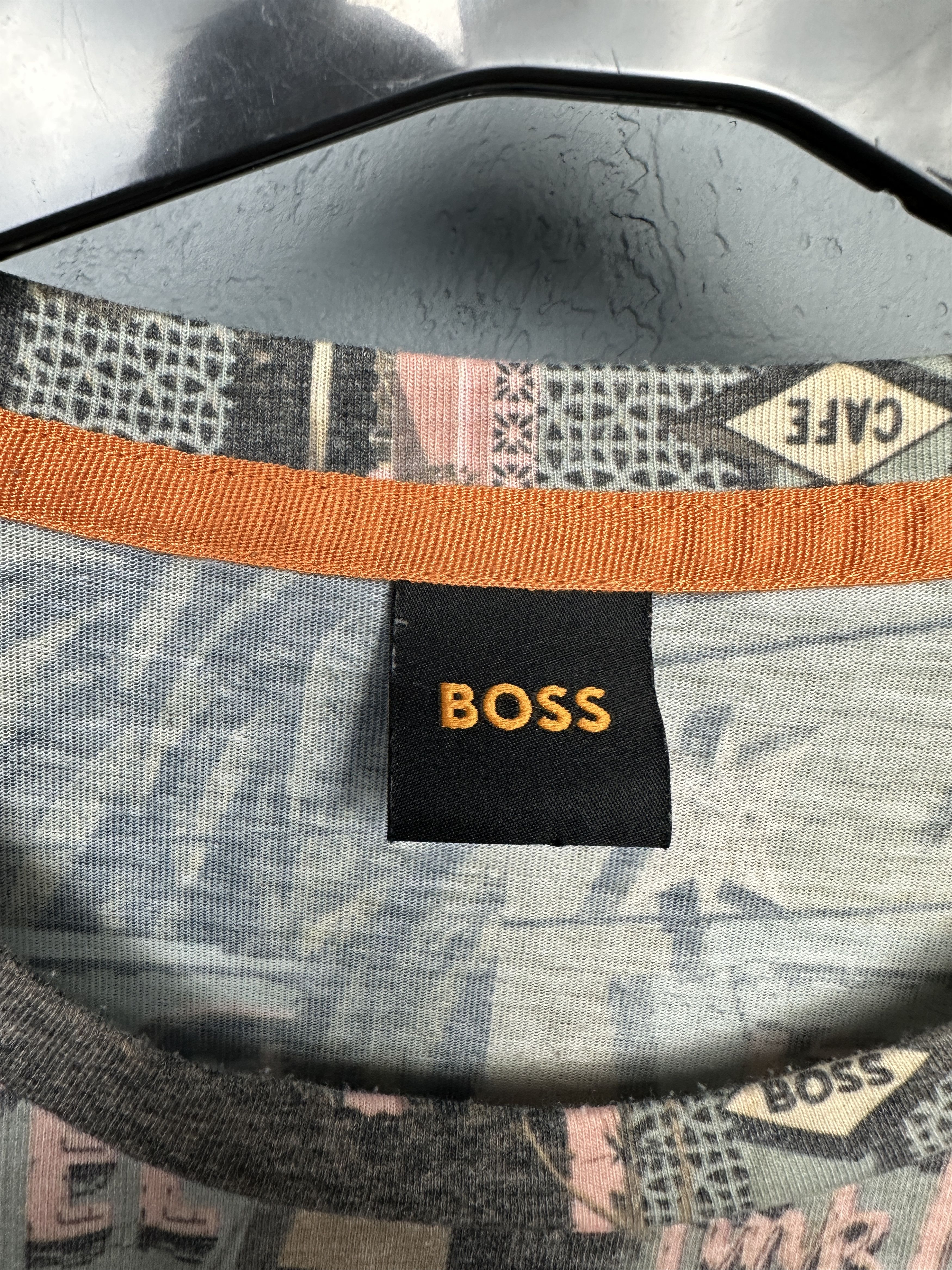 Hugo Boss Hugo Boss Mens Overprint Crew Neck T-Shirt Size US L / EU 52-54 / 3 - 3 Thumbnail