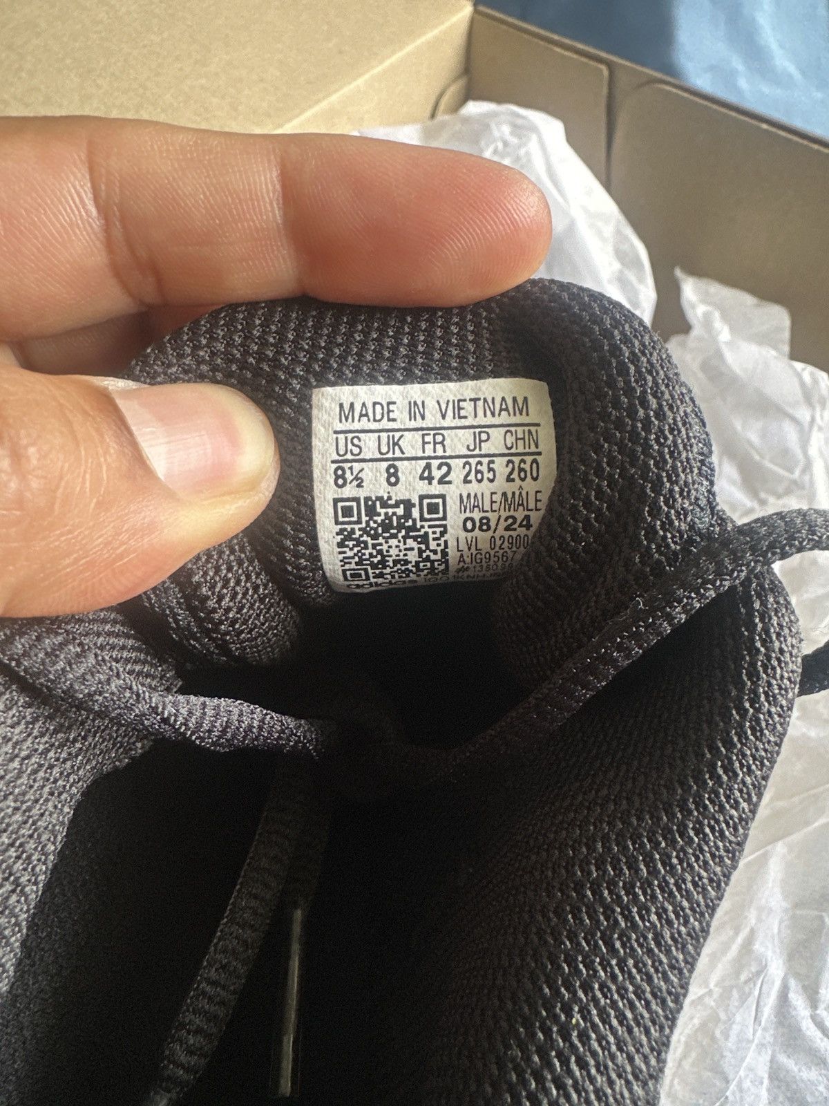 Adidas Tennis Size US 8.5 / EU 41-42 - 6 Thumbnail
