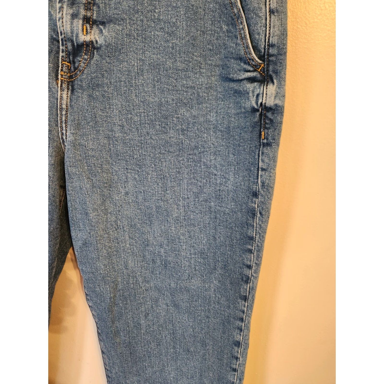 Old Navy Old Navy Sky Hi Straight Extra High Rise Secret Slim Jeans Womens Size 12 Petite Size 24" / US 00 / IT 34 - 4 Thumbnail