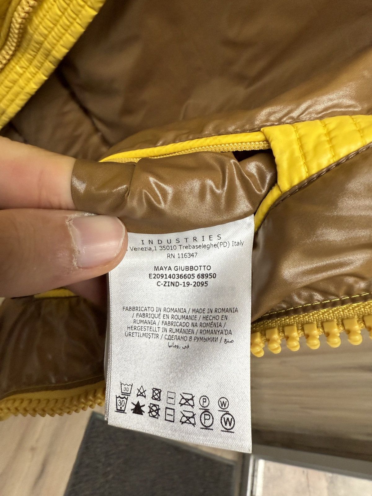 Moncler Moncler Yellow Maya Puffer Jacket Size US XL / EU 56 / 4 - 18 Thumbnail
