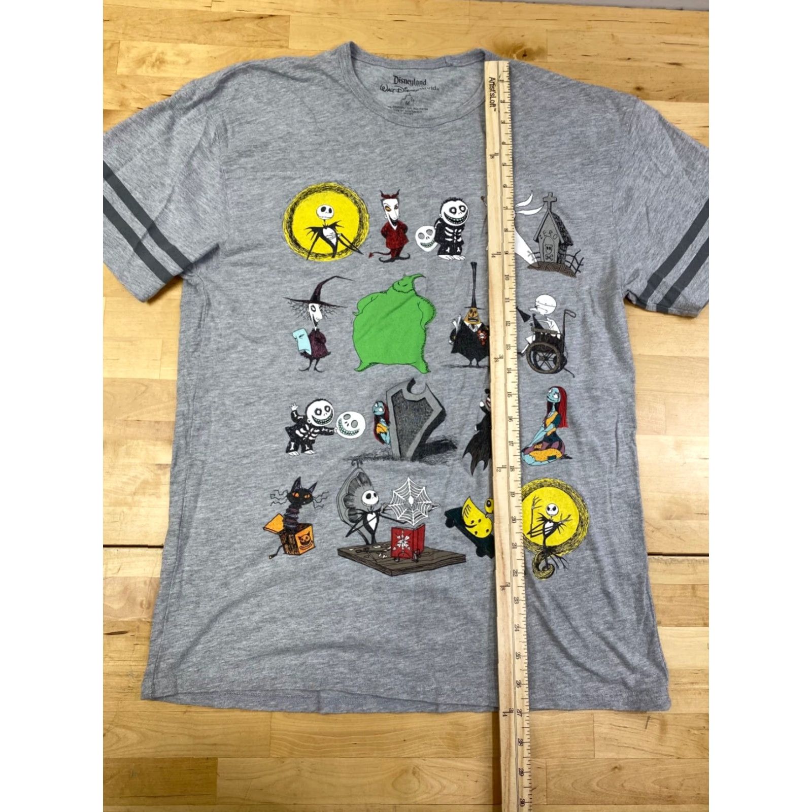 Disney **Disney Nightmare Before Christmas Women's M Gray T-Shirt** User: Disney Nightmare Before Christmas Women's M Gray Short Sleeve T-Shirt Size M / US 6-8 / IT 42-44 - 3 Thumbnail