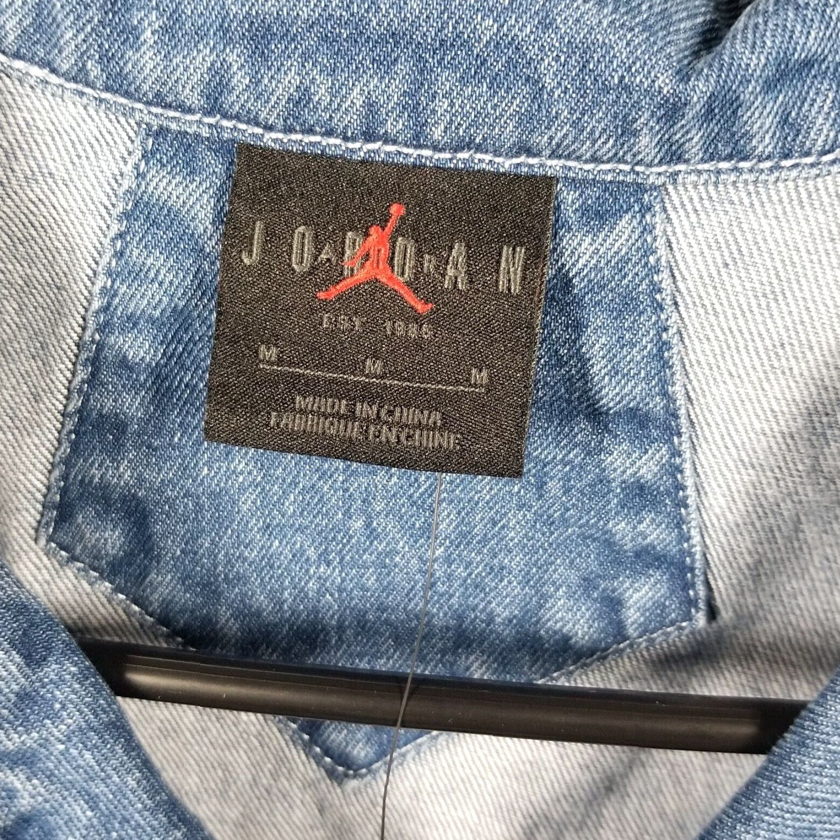 Nike VINTAGE Nike Jordan Women's Button-Up Shirt Medium Denim Short Sleeve Collared Cotton 90s Woven Top Womens Size M / US 6-8 / IT 42-44 - 3 Thumbnail