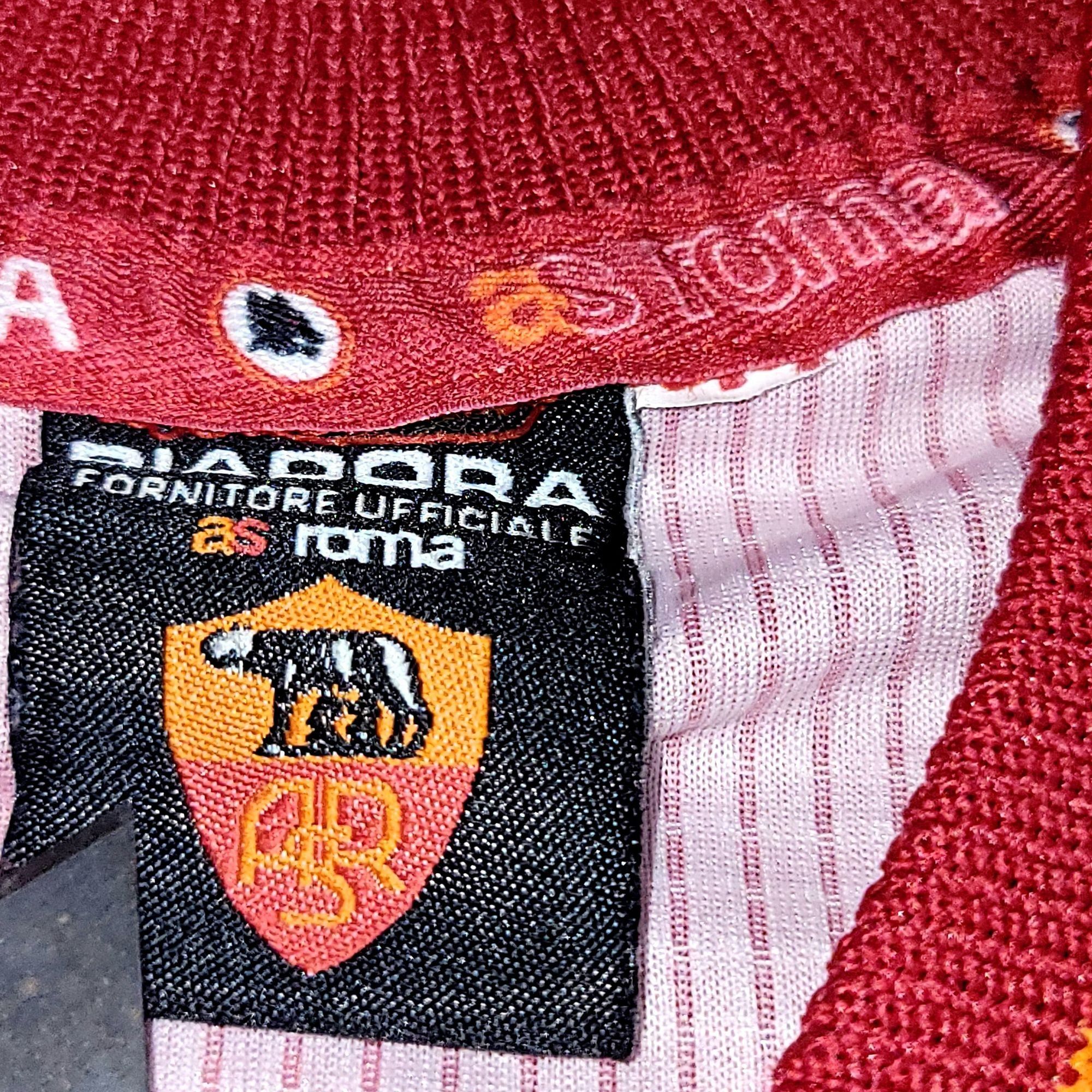 Diadora Totti As Roma Diadora 1997 1998 KARDASHIAN Soccer Jersey M Size US M / EU 48-50 / 2 - 5 Thumbnail