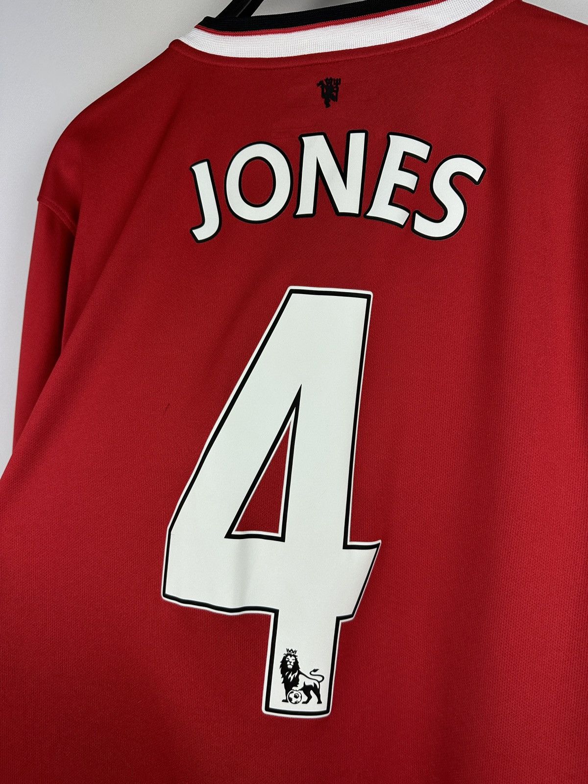 Nike #4 Jones Manchester United Nike Long Sleeve Soccer Jersey Size US M / EU 48-50 / 2 - 16 Thumbnail