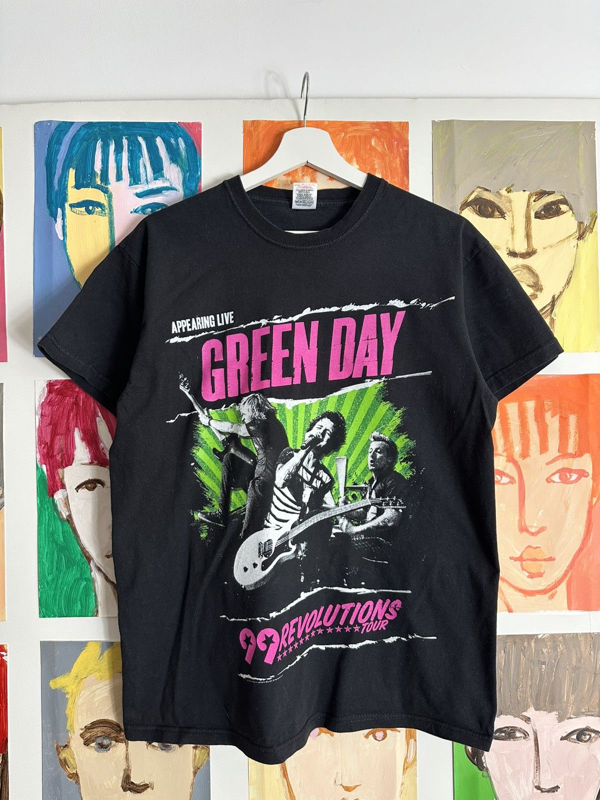 Band Tees Vintage Green Day tour t shirt Size US M / EU 48-50 / 2 - 1 Thumbnail