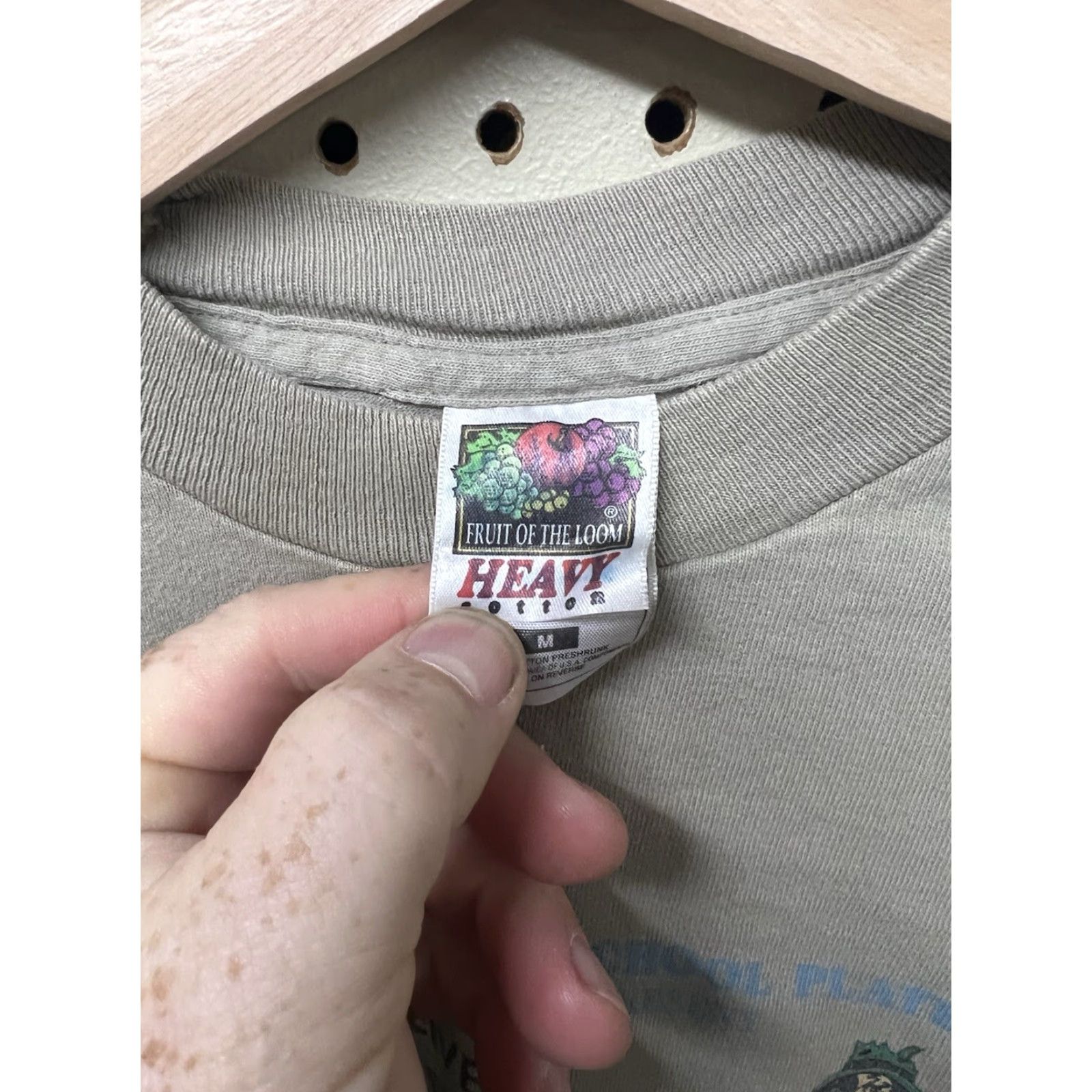 Fruit Of The Loom VINTAGE Fruit of the Loom T-Shirt Vermont M Brown Crew Neck Short Sleeve Men School 98 Hoedown Neshibe Game Players Size US M / EU 48-50 / 2 - 4 Thumbnail