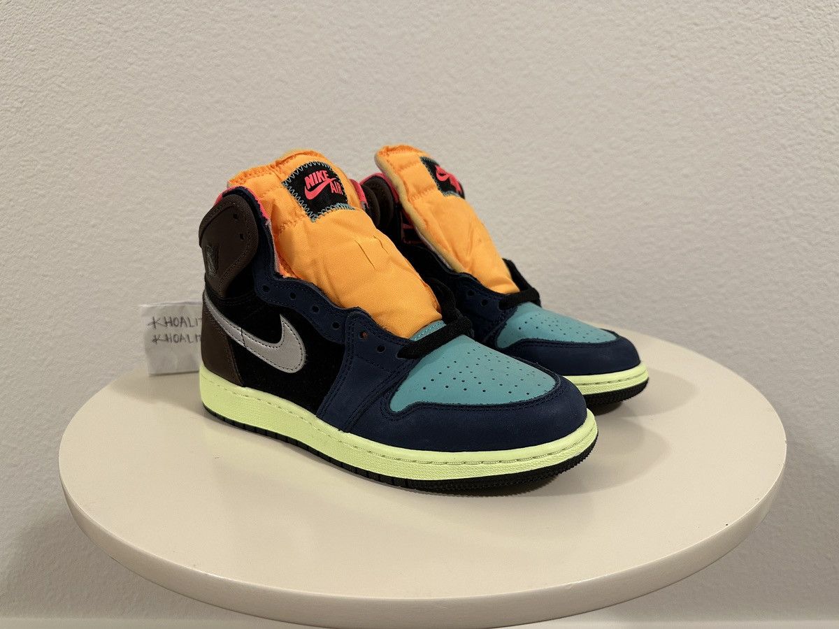 Air Jordan Retro High OG GS Tokyo Biohack 575441 201