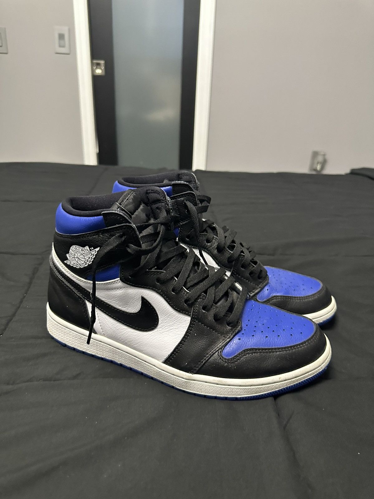 Jordan Brand Jordan 1 Retro High OG Royal Toe Size 12 Size US 12 / EU 45 - 1 Thumbnail