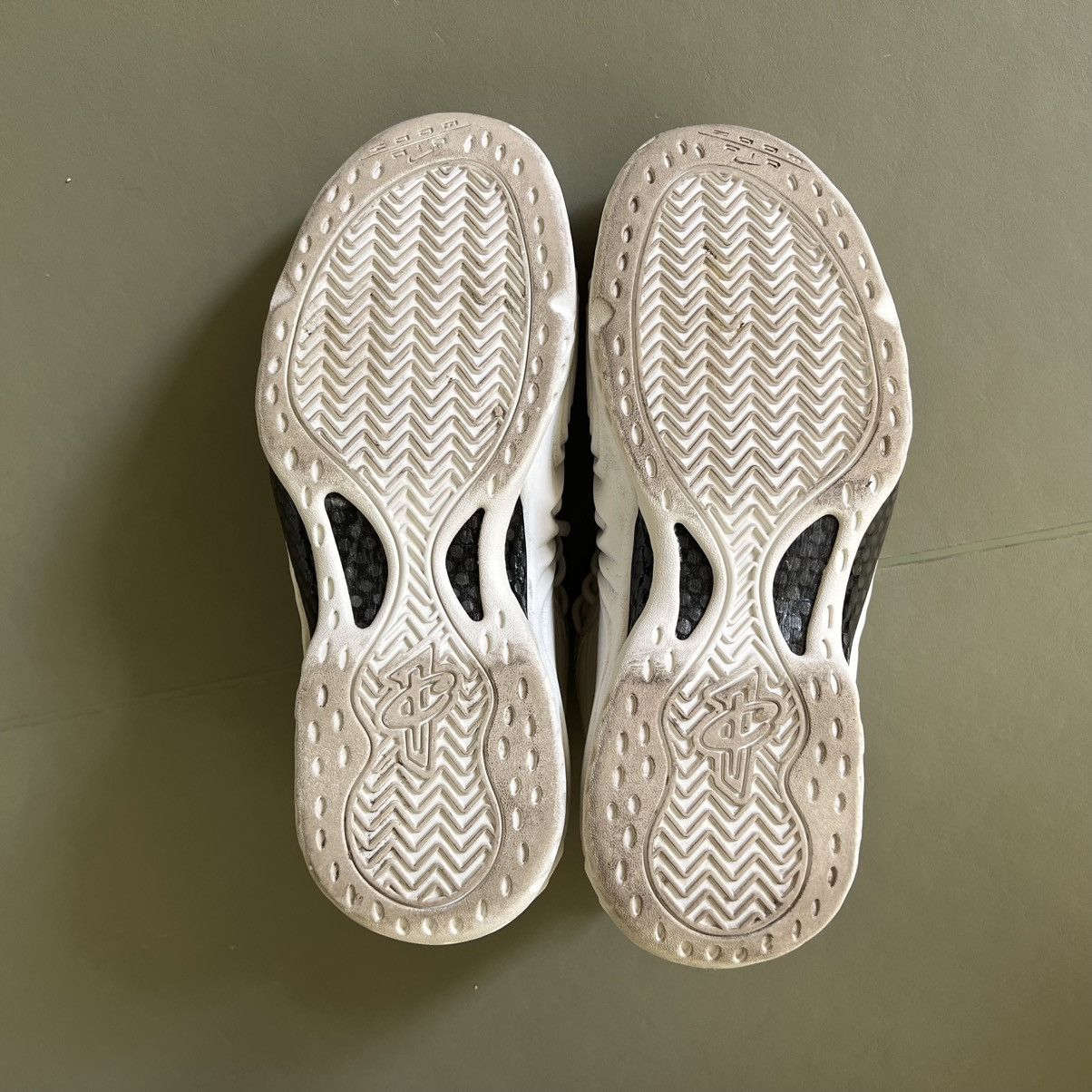 Comme des Garcons Homme Plus Comme des Garçons Homme Plus X Nike Foamposite Size US 9 / EU 42 - 8 Thumbnail