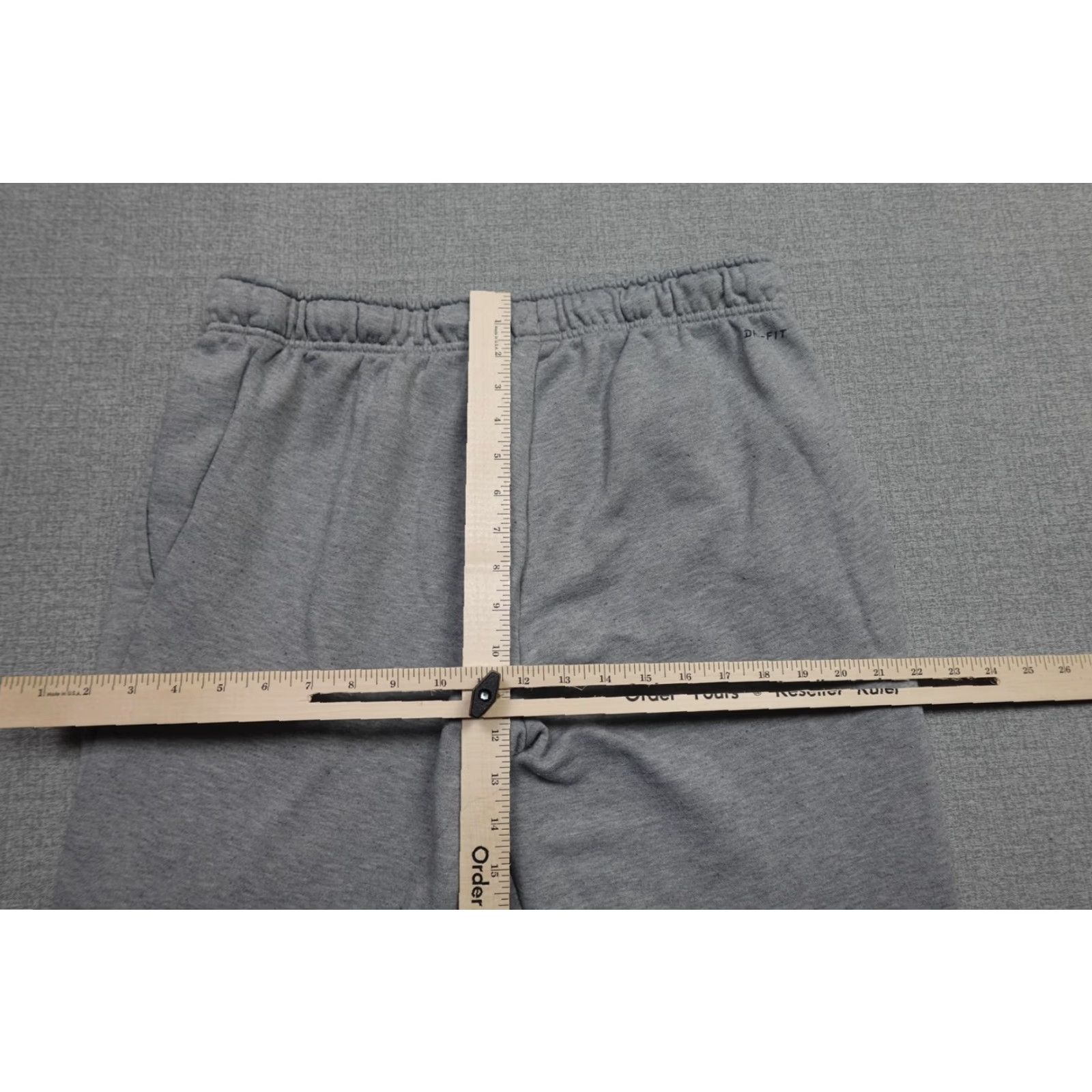 Nike Nike Dri-FIT Sweatpants Mens XL Gray Joggers Swoosh Training Lounge Pants Regular Elastic Waist Pockets Tapered Leg 100% Polyester Size US 36 / EU 52 - 7 Thumbnail