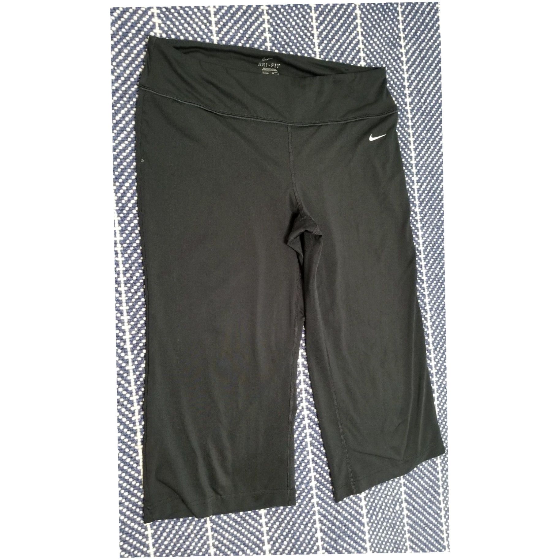 Nike capri joggers shop
