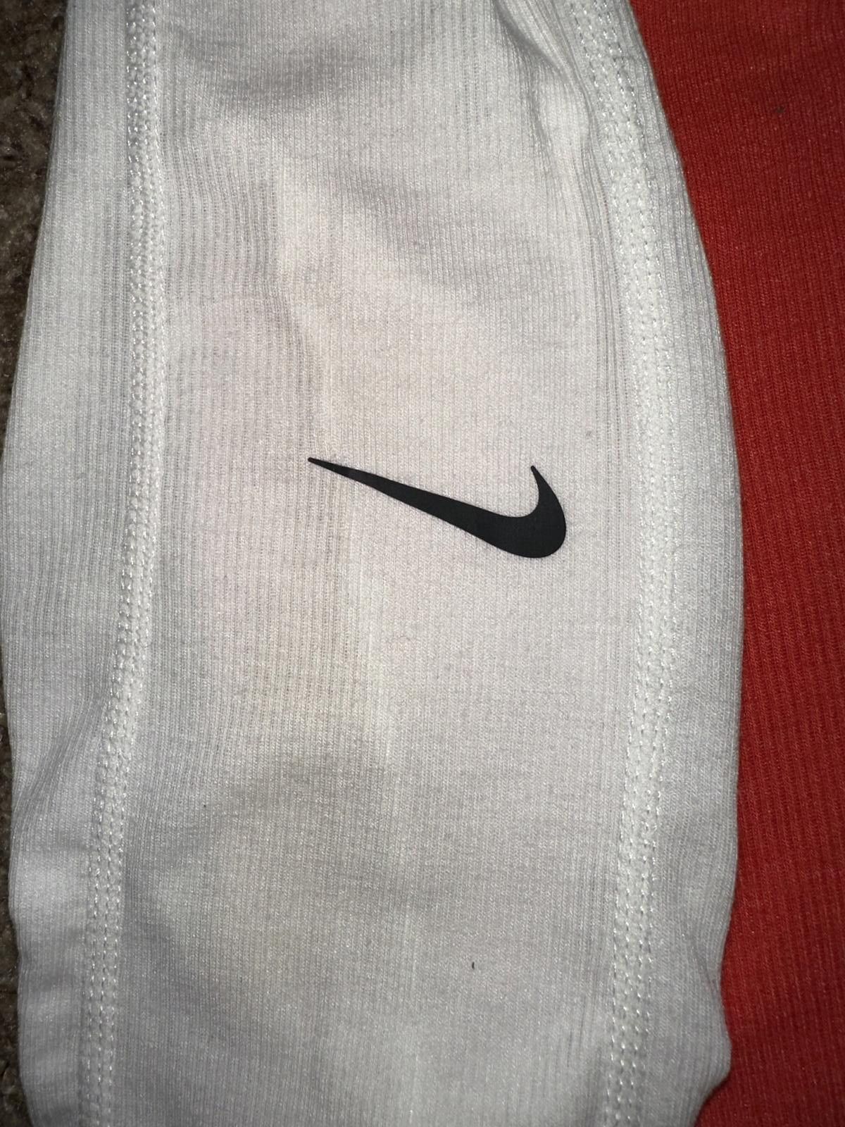 Nike Nike A.A.E 3.0 Long Sleeve Gloved Running Shirt RARE Size XS / US 0-2 / IT 36-38 - 2 Thumbnail