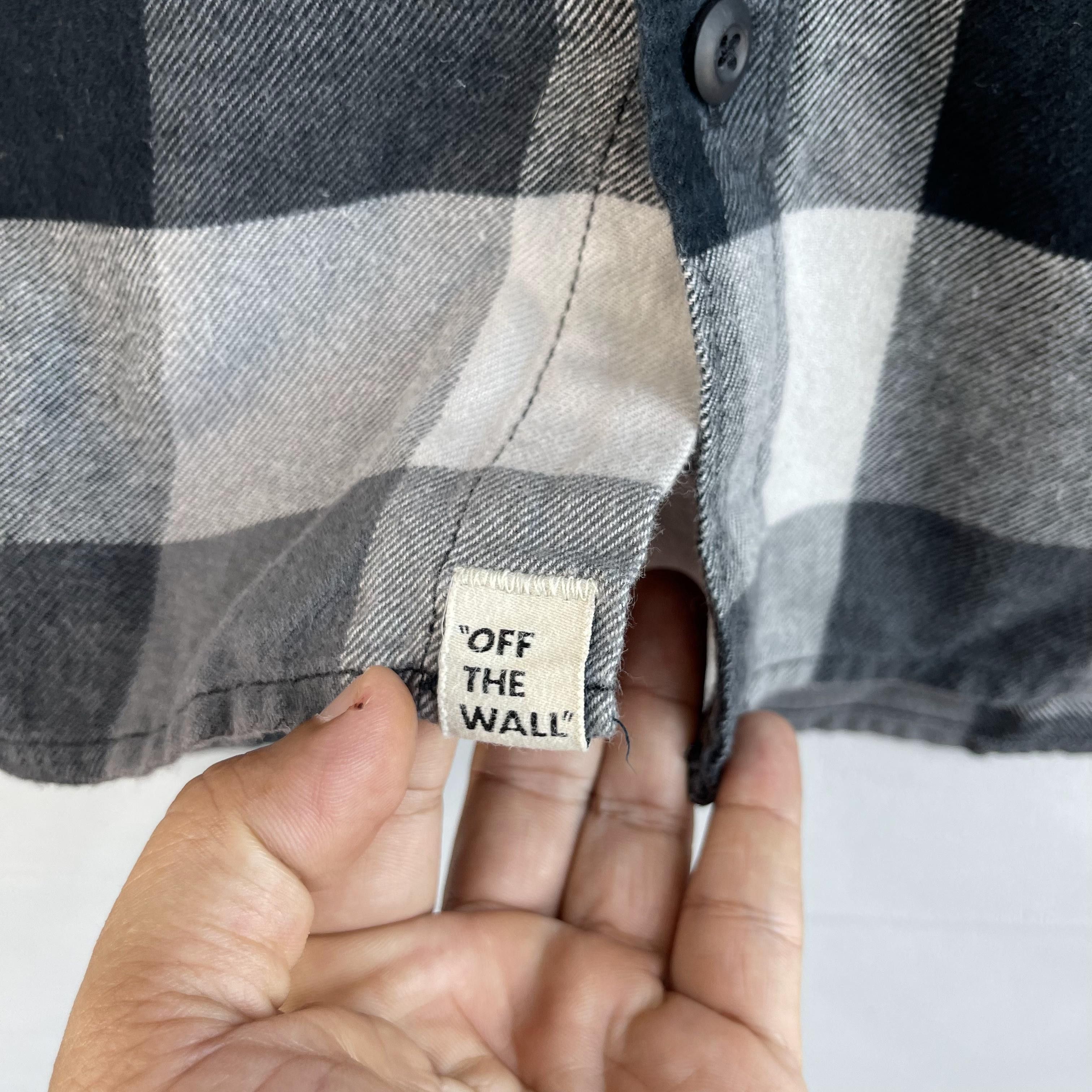 Flannel × Vans Vintage VANS Plaid Black/Gray Flannel Shirt Button Up Size US M / EU 48-50 / 2 - 4 Thumbnail
