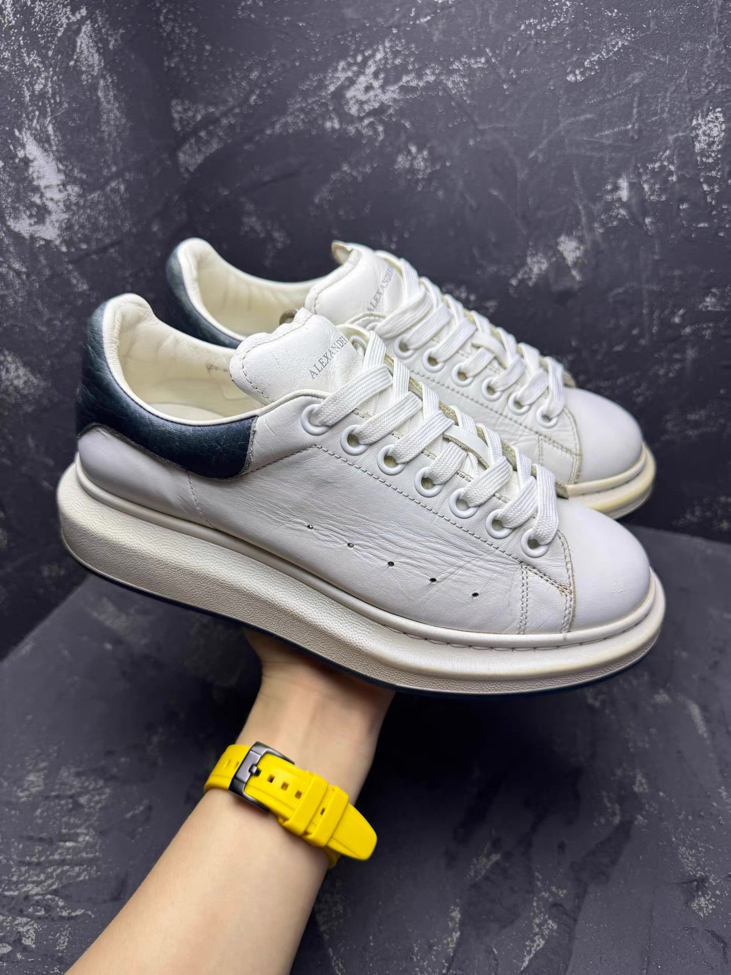 Alexander McQueen Alexander McQueen White Sneakers with Blue Heel Tab Q10 Size US 6.5 / EU 39-40 - 3 Thumbnail