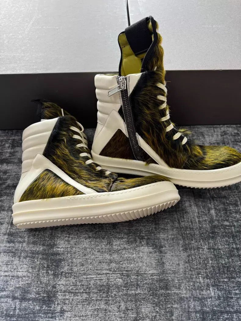 Rick Owens RICK OWENS Washed Green Horsehair Triangular Design Size US 8 / EU 41 - 3 Thumbnail