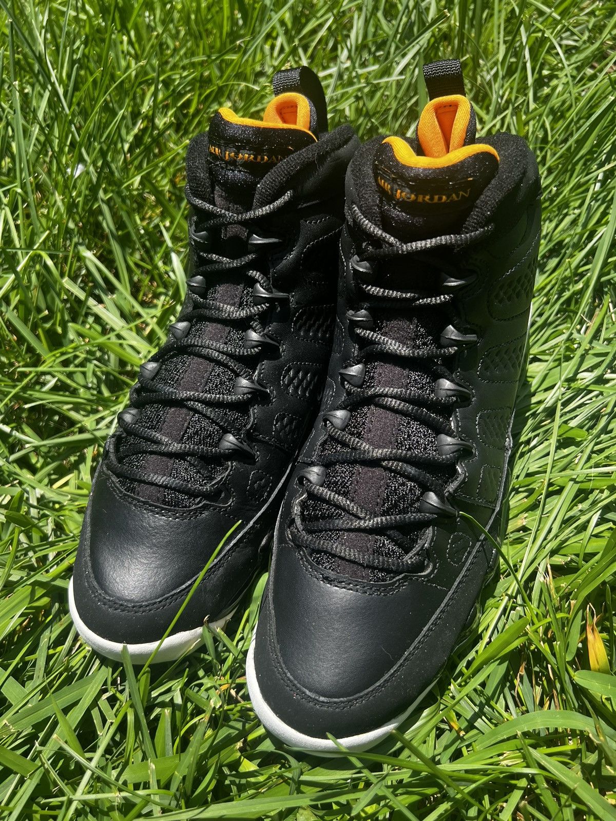 Jordan Brand CLEAN Air Jordan 9 size 7 Mens Citrus 2010 Retro shoes Size US 7 / EU 40 - 3 Thumbnail