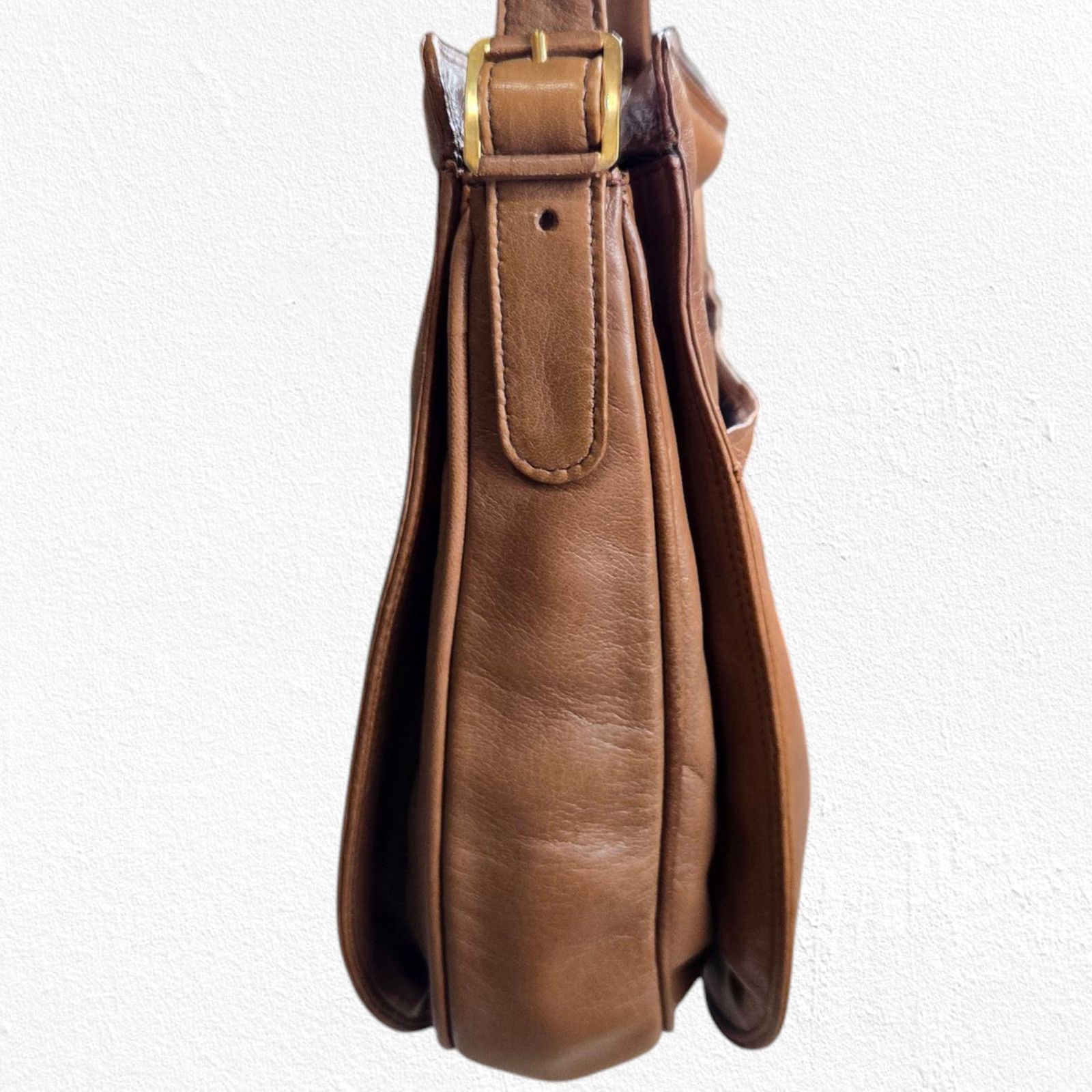 Vintage 1980s Vintage Cognac Brown Leather Hudson's Crossbody Size ONE SIZE - 8 Thumbnail