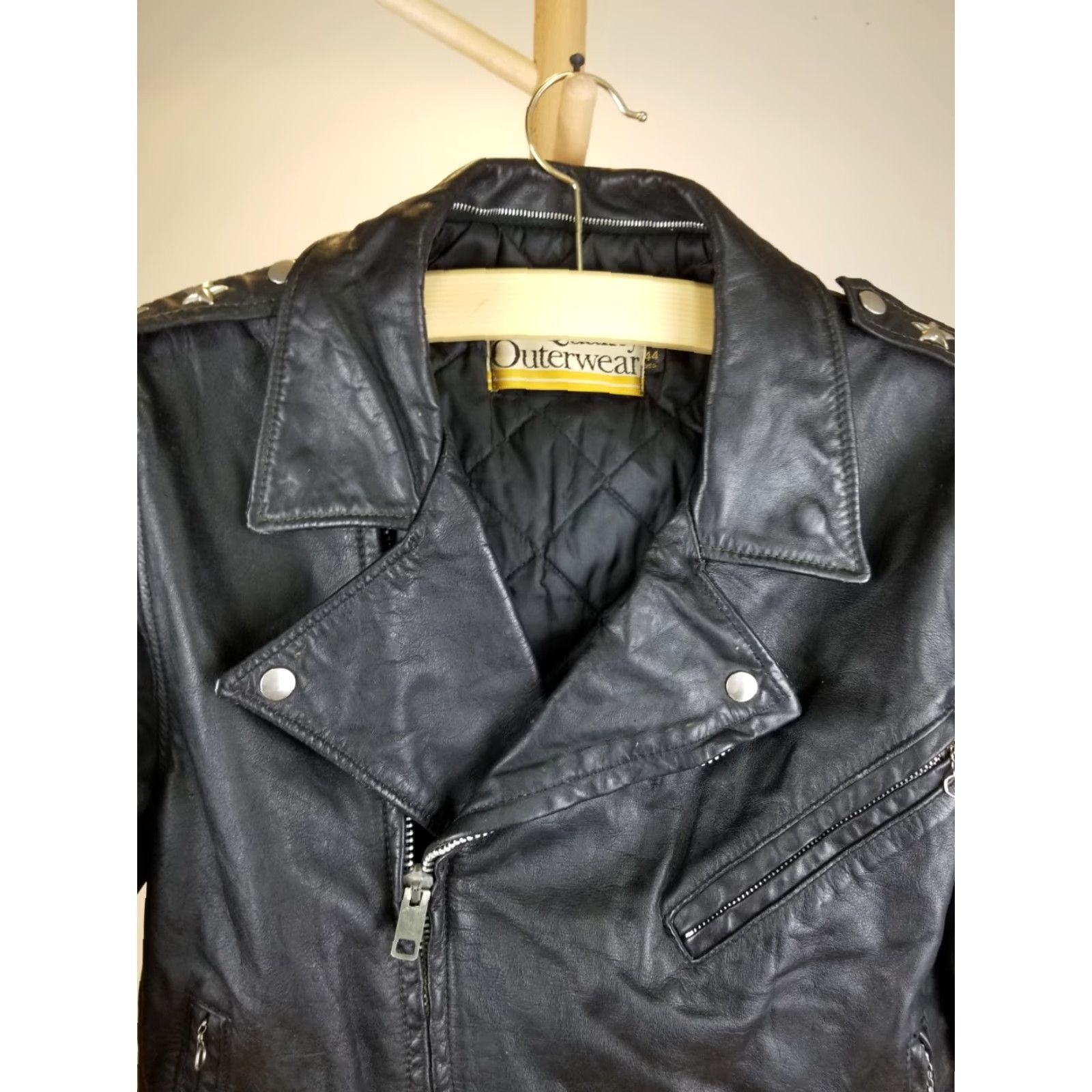 Vintage VINTAGE Montgomery Ward BLACK Motorcycle Leather Jacket SZ 44R Mens Leather Jacket Military 80s Style Motorbike Coat Black 44R Size US S / EU 44-46 / 1 - 2 Thumbnail