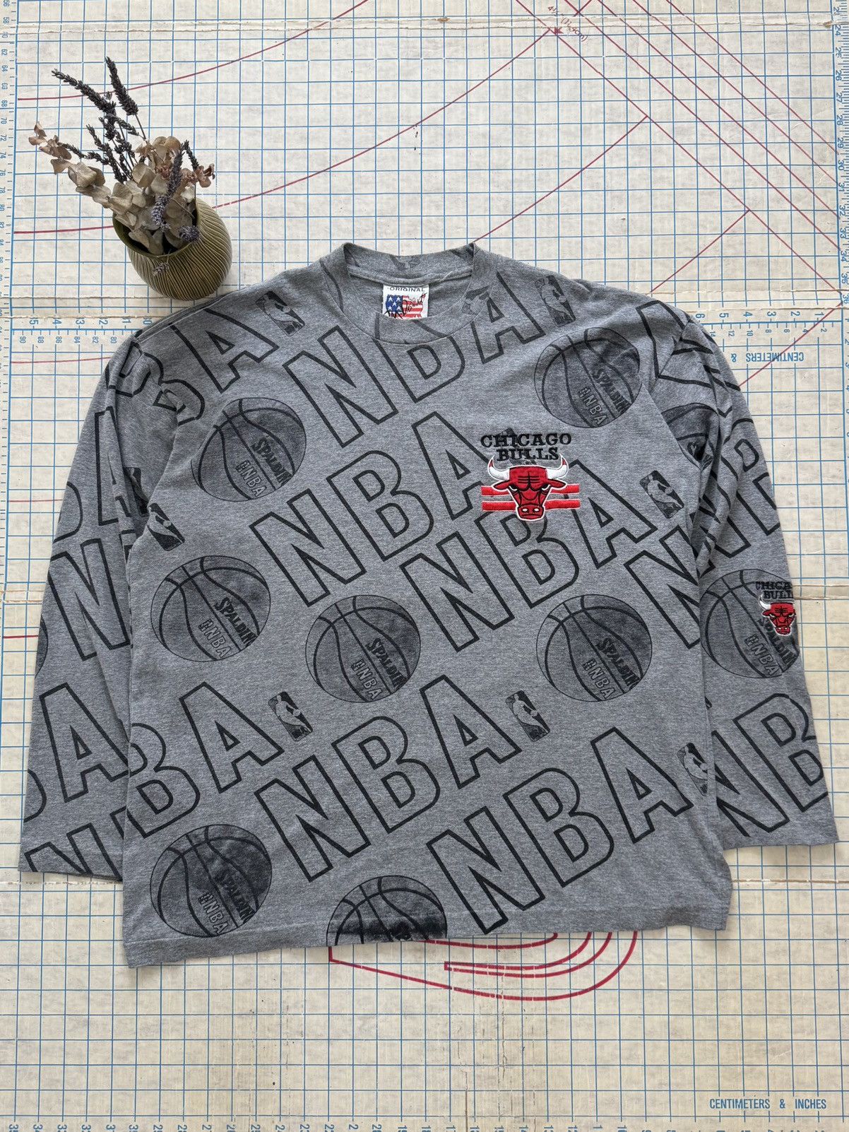 NBA × Vintage Vintage NBA Chicago Bulls Long Sleeve Tee Gray Fits Mens XL Size US XL / EU 56 / 4 - 1 Thumbnail