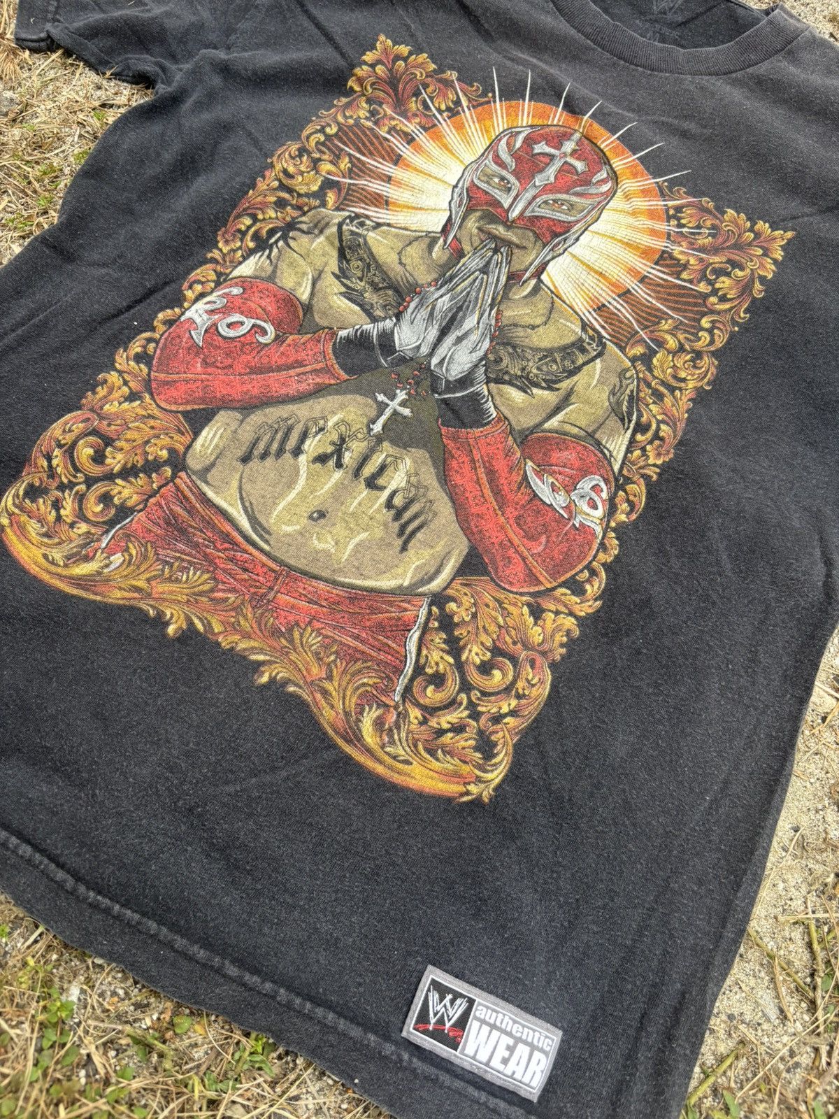WWE Vintage WWE Rey Misterio Tshirt Size US M / EU 48-50 / 2 - 3 Thumbnail