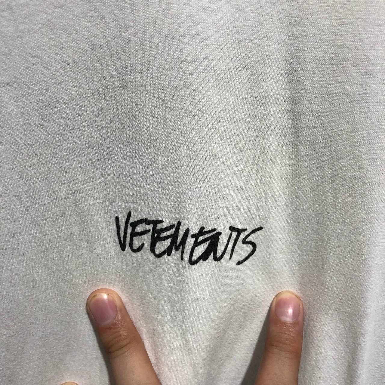 Vetements Vetements Written Logo tee Size US S / EU 44-46 / 1 - 9 Thumbnail