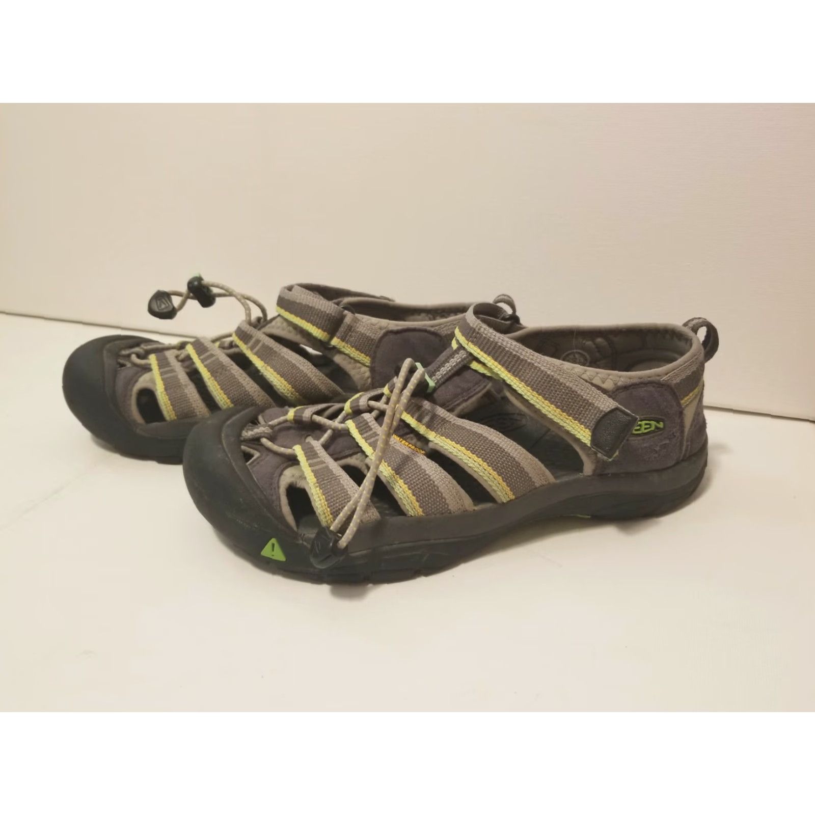 KEEN Keen Womens Sandals Waterproof Grey Green Yellow Black Size 6 Size US 6 / IT 36 - 3 Thumbnail