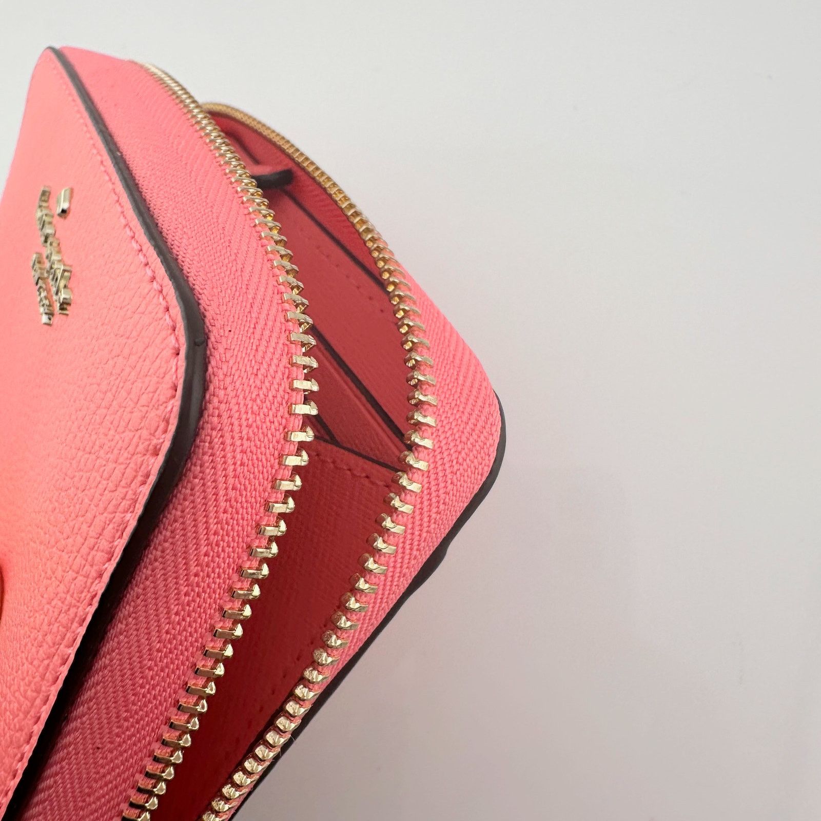 Kate Spade Kate Spade Pink Multi Pocket Compact Zip Wallet Size ONE SIZE - 10 Thumbnail