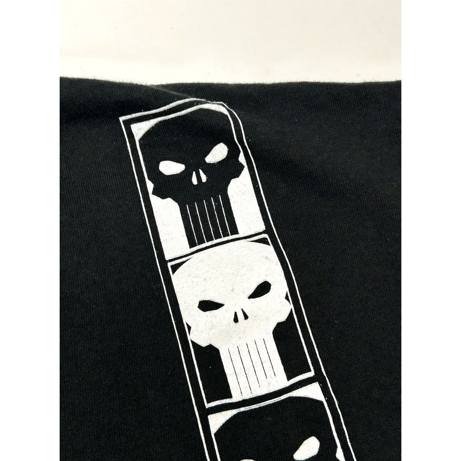 Vintage VINTAGE Marvel Comics The Punisher Skull Logo Tee 1992 XL Size US XL / EU 56 / 4 - 4 Thumbnail