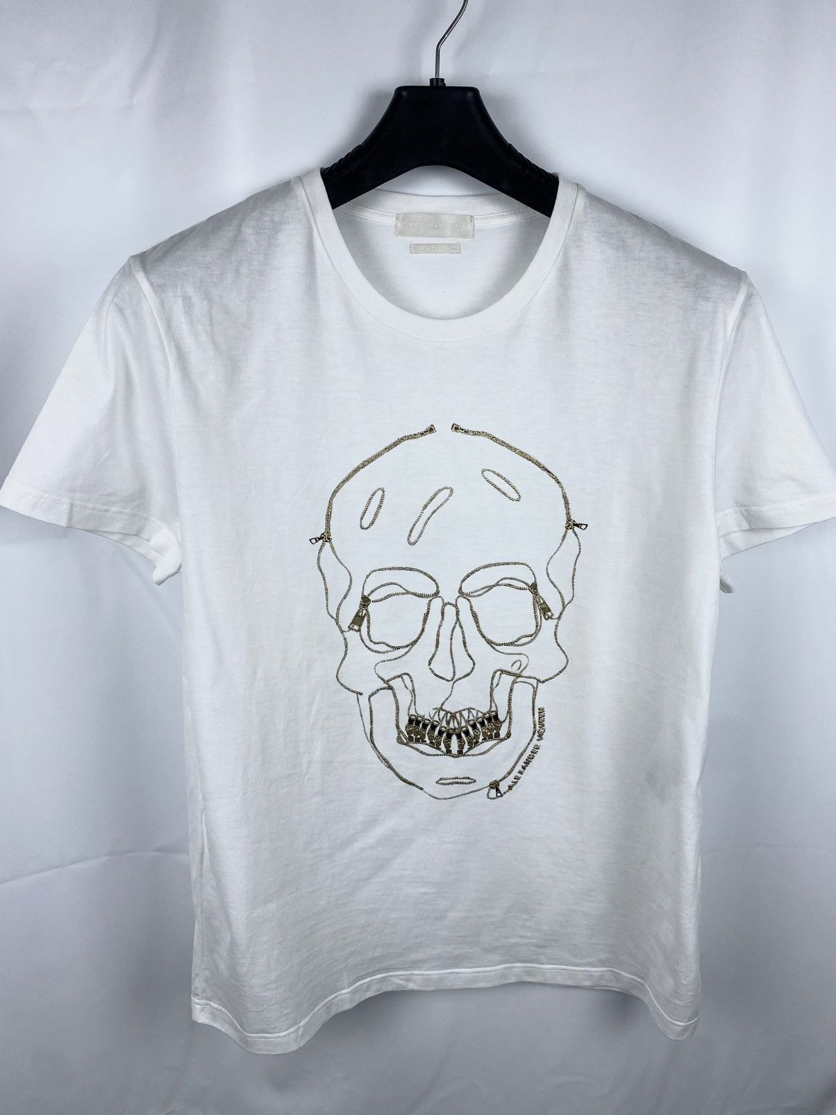 Alexander McQueen Alexander Mcqueen Embroidered Skull Logo T-Shirt size L Size US L / EU 52-54 / 3 - 1 Thumbnail