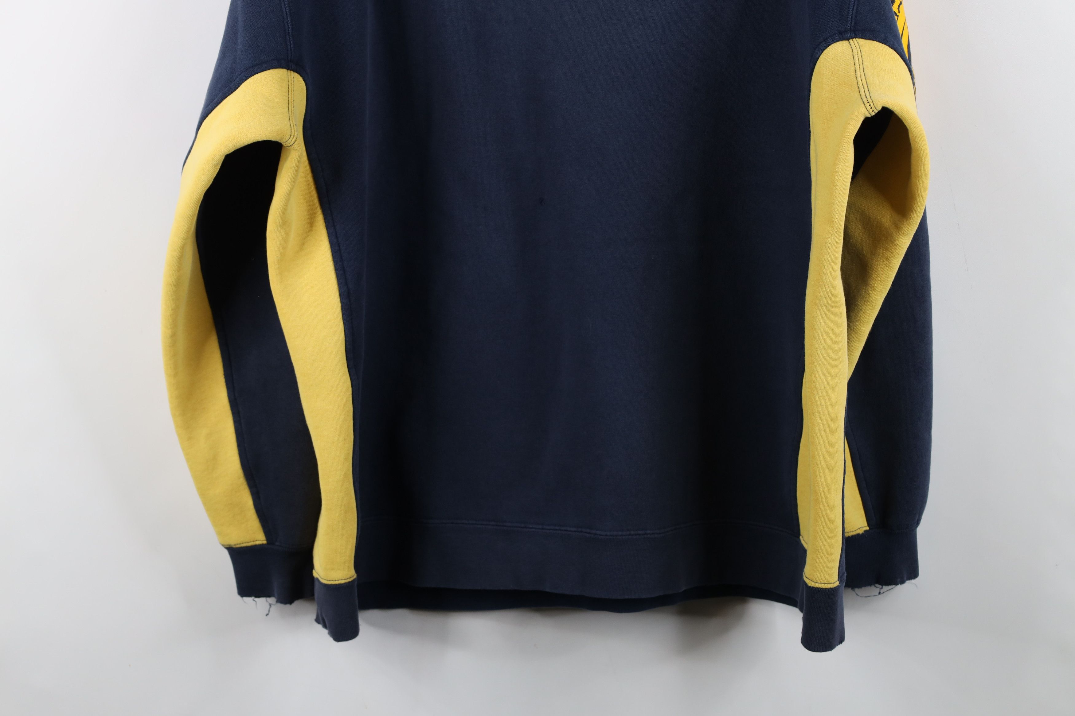 Vintage Vintage 90s Y2K Streetwear Tribal Dragon Hoodie Sweatshirt Size US XL / EU 56 / 4 - 16 Thumbnail