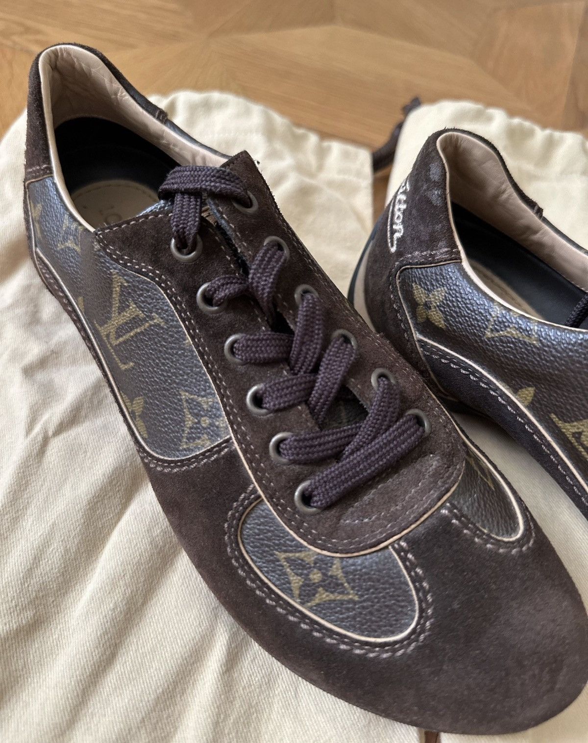 Louis Vuitton LOUIS VUITTON 2009 Monogram Low Profile Sneakers Trainers Lv Size US 5.5 / IT 35.5 - 1 Thumbnail