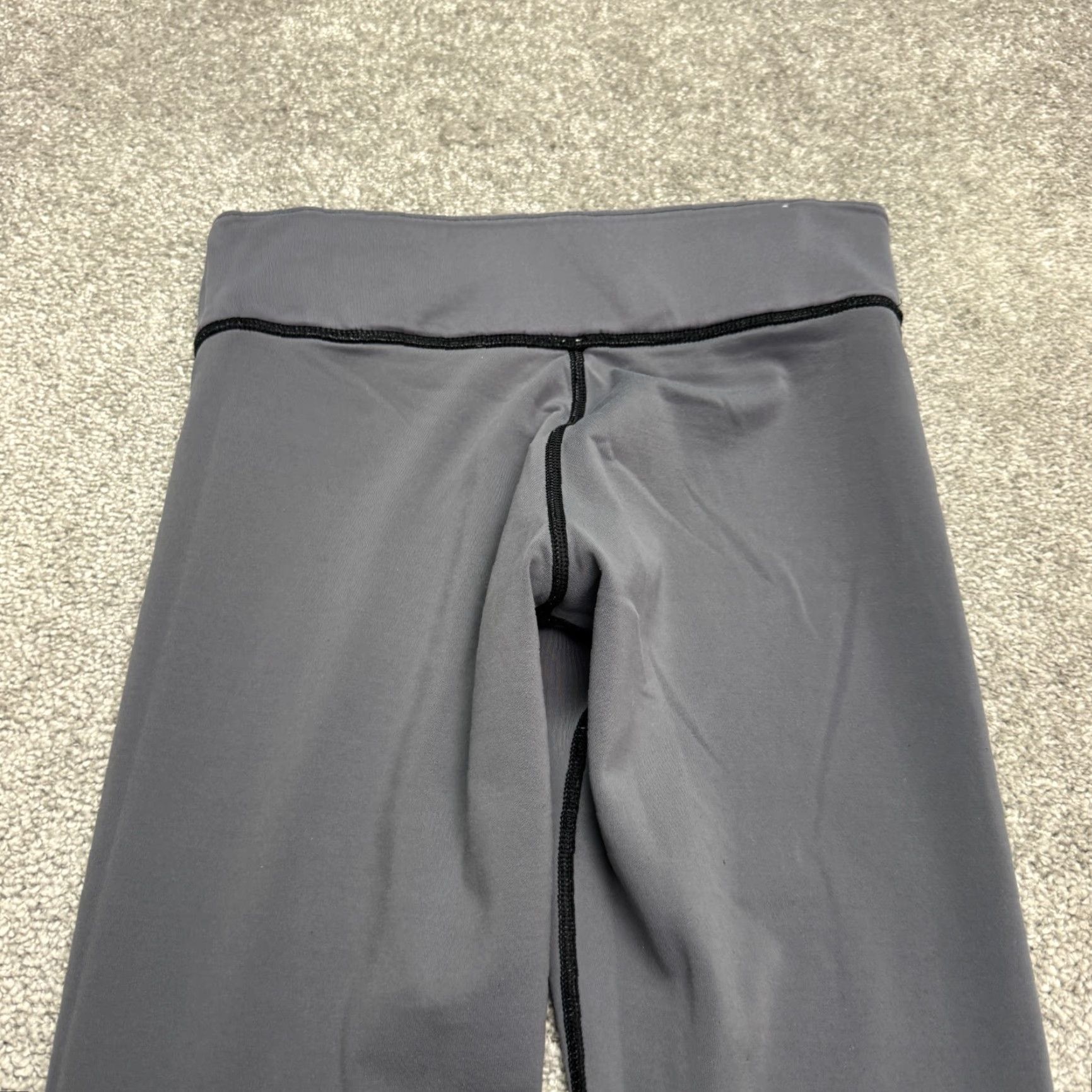 Victoria's Secret VINTAGE Victoria's Secret Reversible Leggings Womens 28 Black Gray Activewear Compression Athletic Size 28" / US 6 / IT 42 - 5 Thumbnail